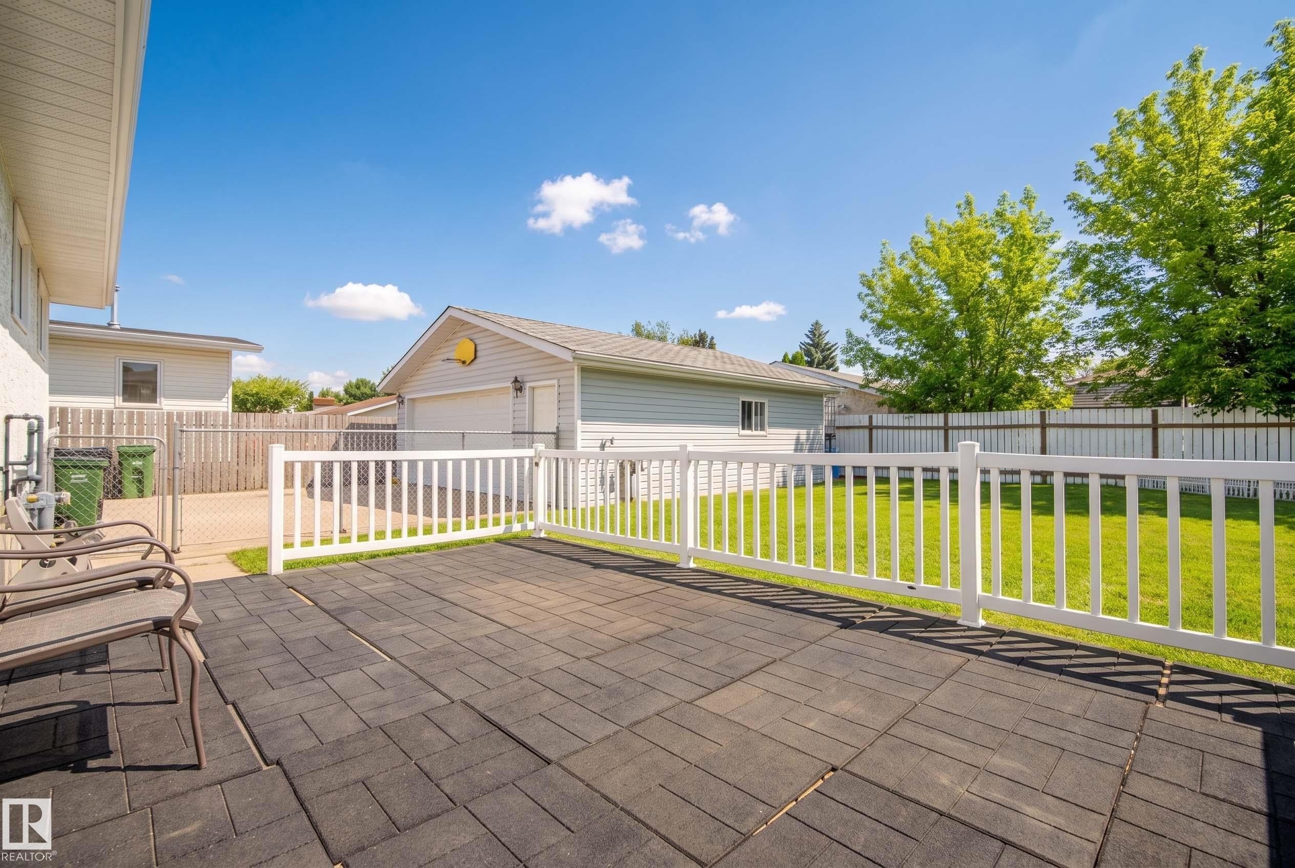 17312 105 Street Nw, Edmonton, AB - Outdoor With Exterior