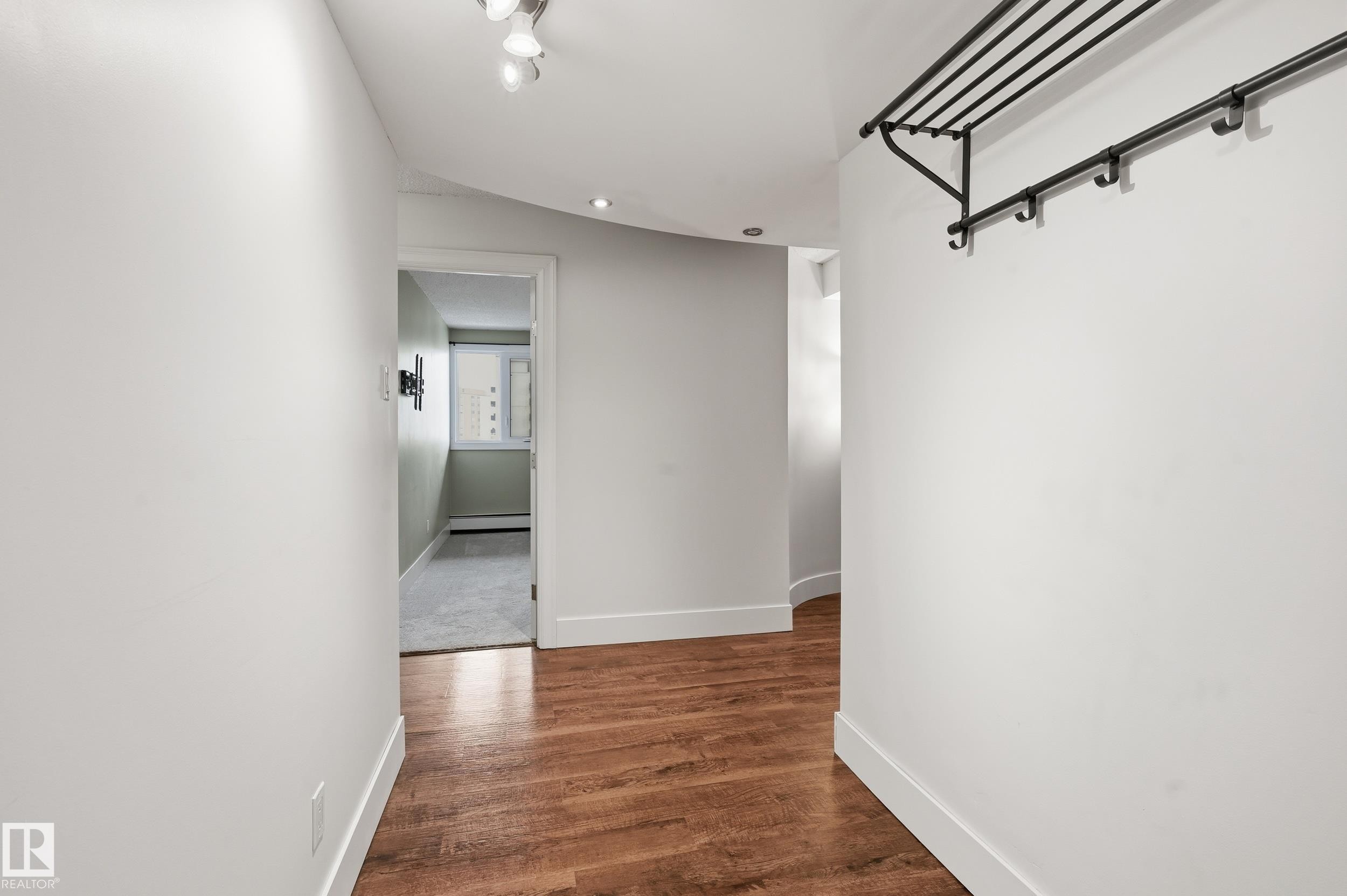 9929 113 Street Nw, Edmonton, AB - Indoor Photo Showing Other Room