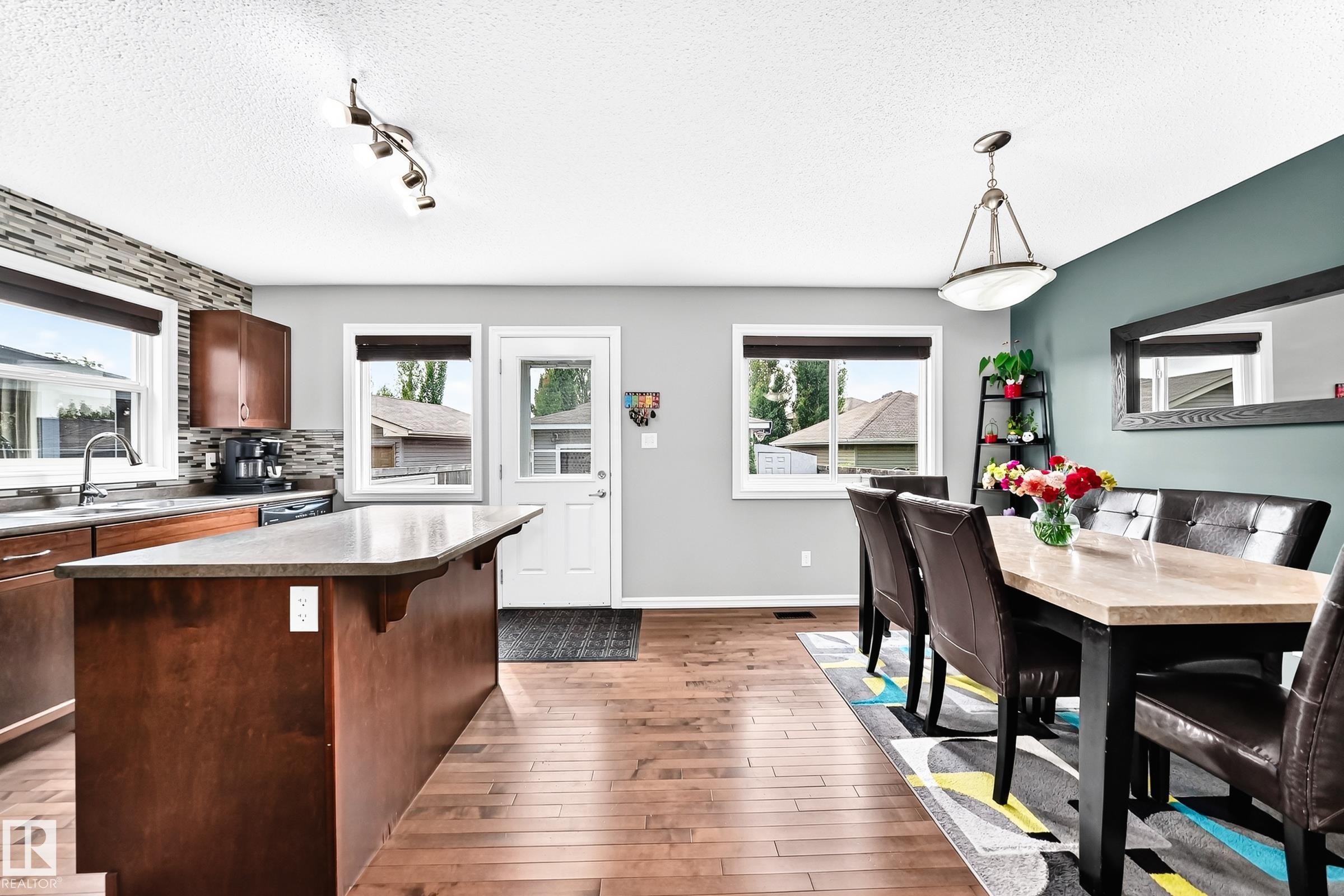 3512 11 Street Nw, Edmonton, AB