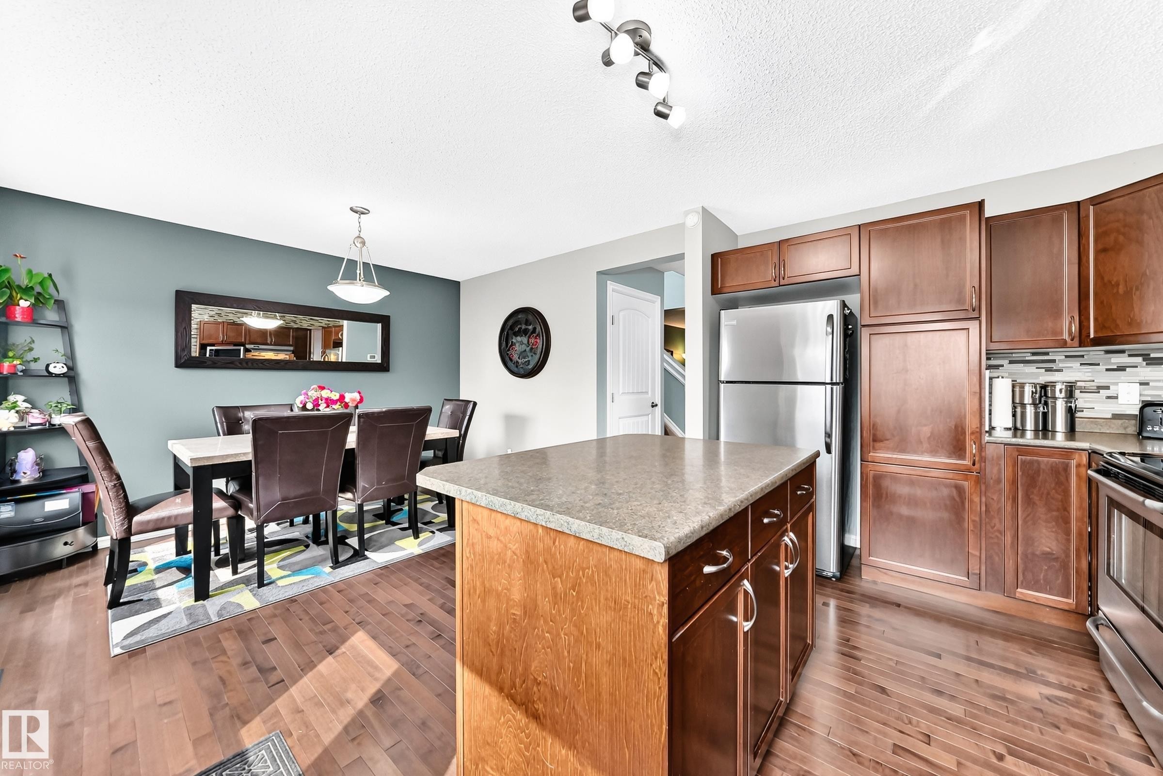 3512 11 Street Nw, Edmonton, AB