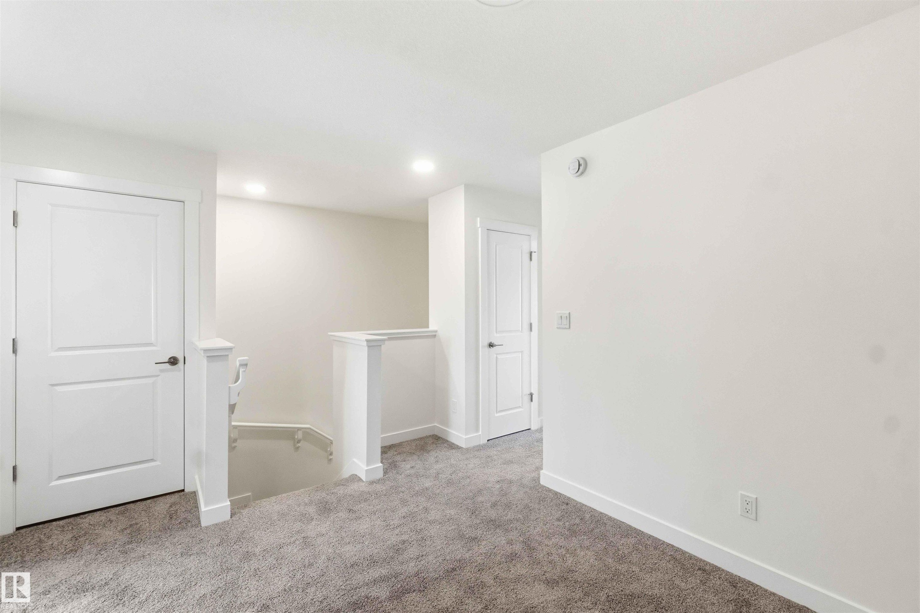 4582 Warbler Loop Nw, Edmonton, AB - Indoor Photo Showing Other Room