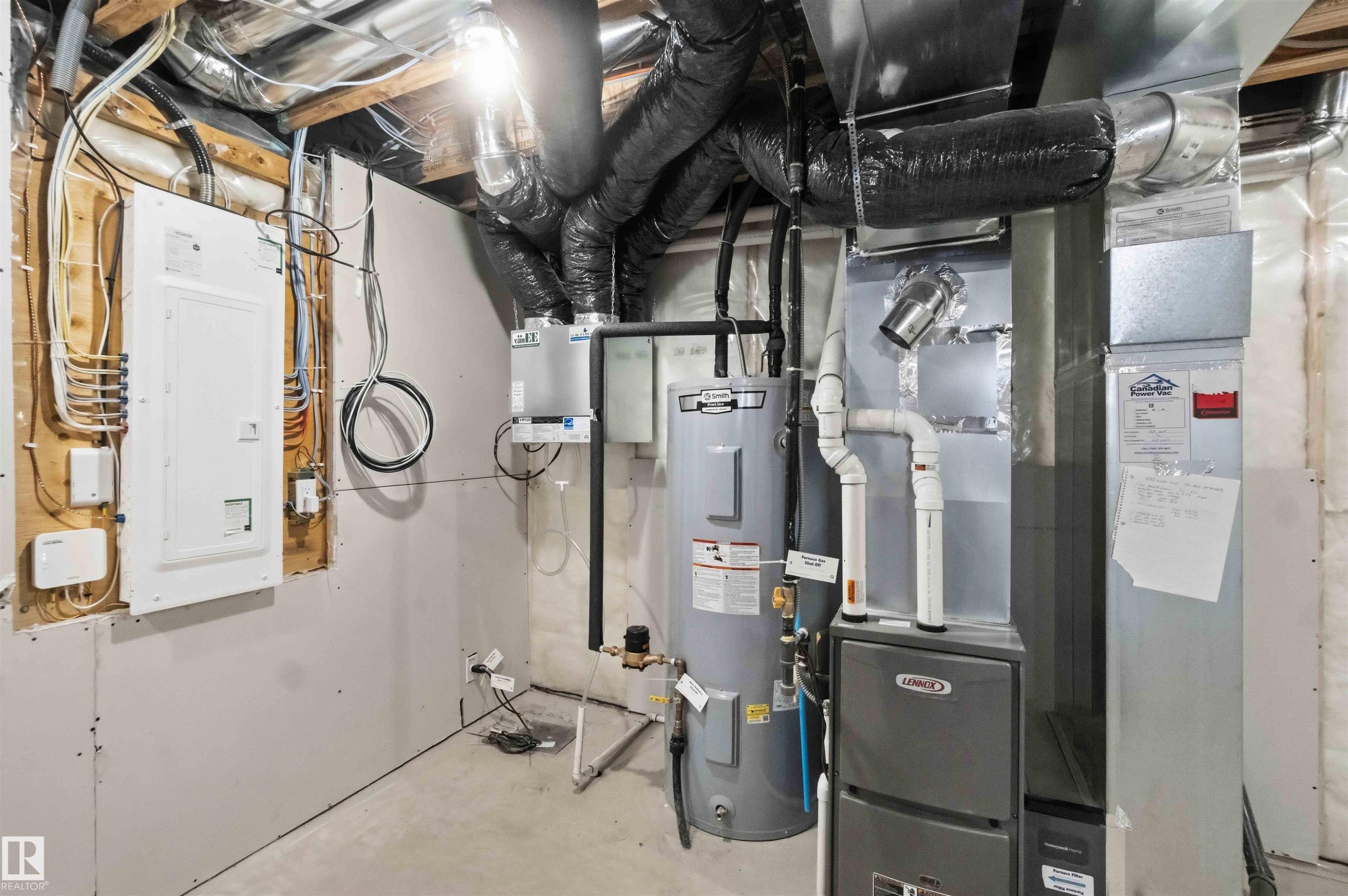 4582 Warbler Loop Nw, Edmonton, AB - Indoor Photo Showing Basement