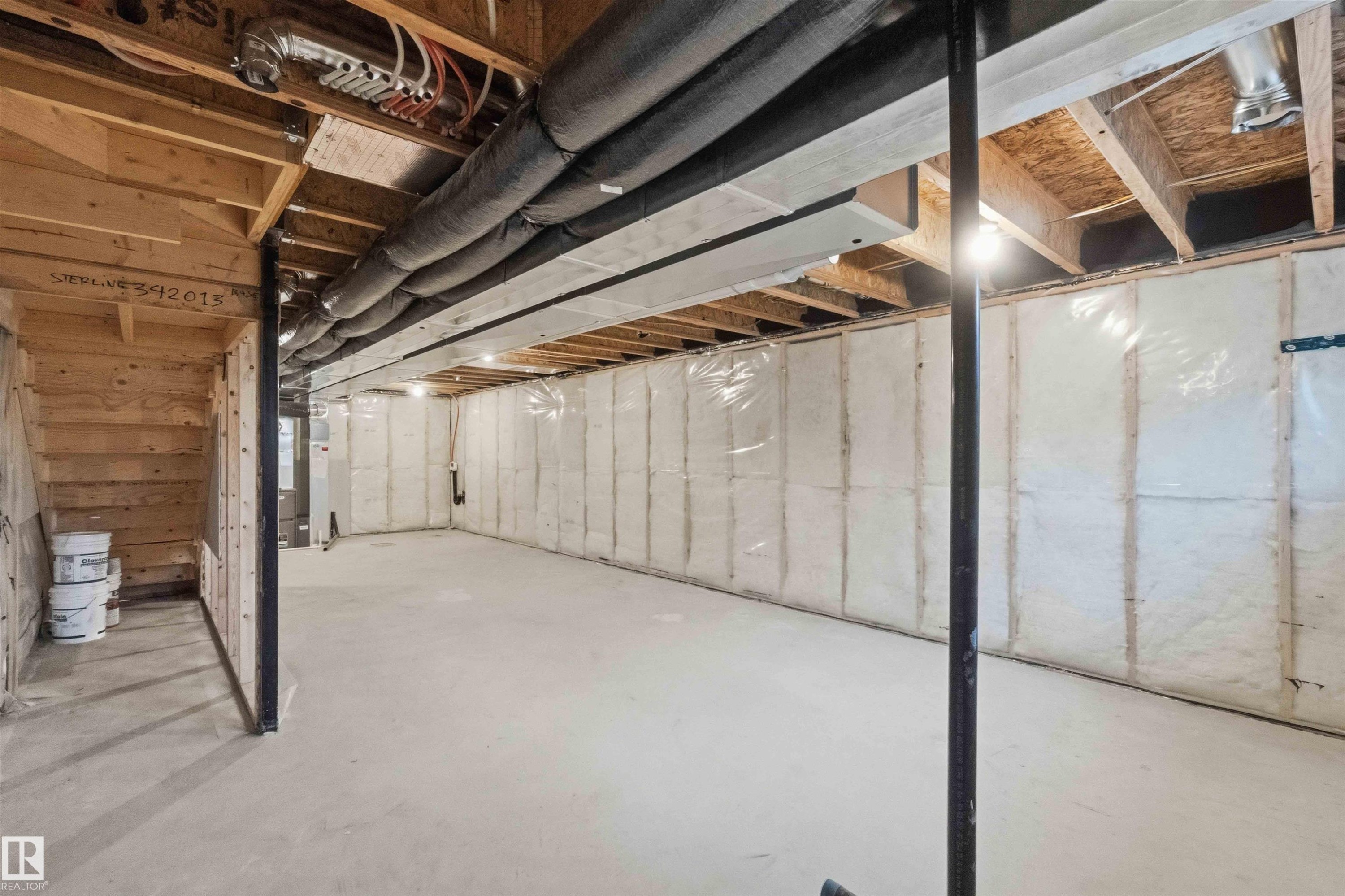 4582 Warbler Loop Nw, Edmonton, AB - Indoor Photo Showing Basement