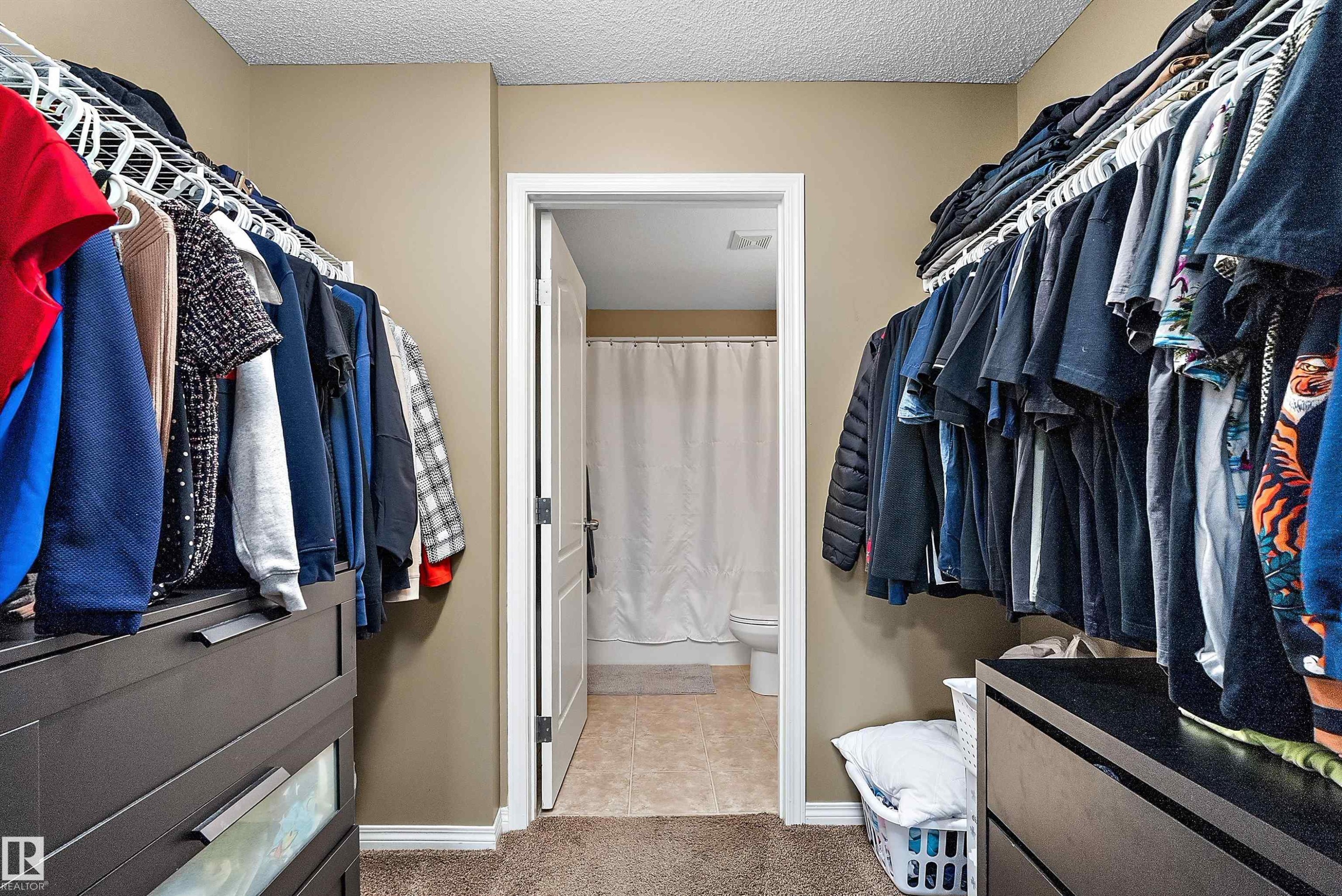 #440 1520 Hammond Gate Nw, Edmonton, AB - Indoor With Storage
