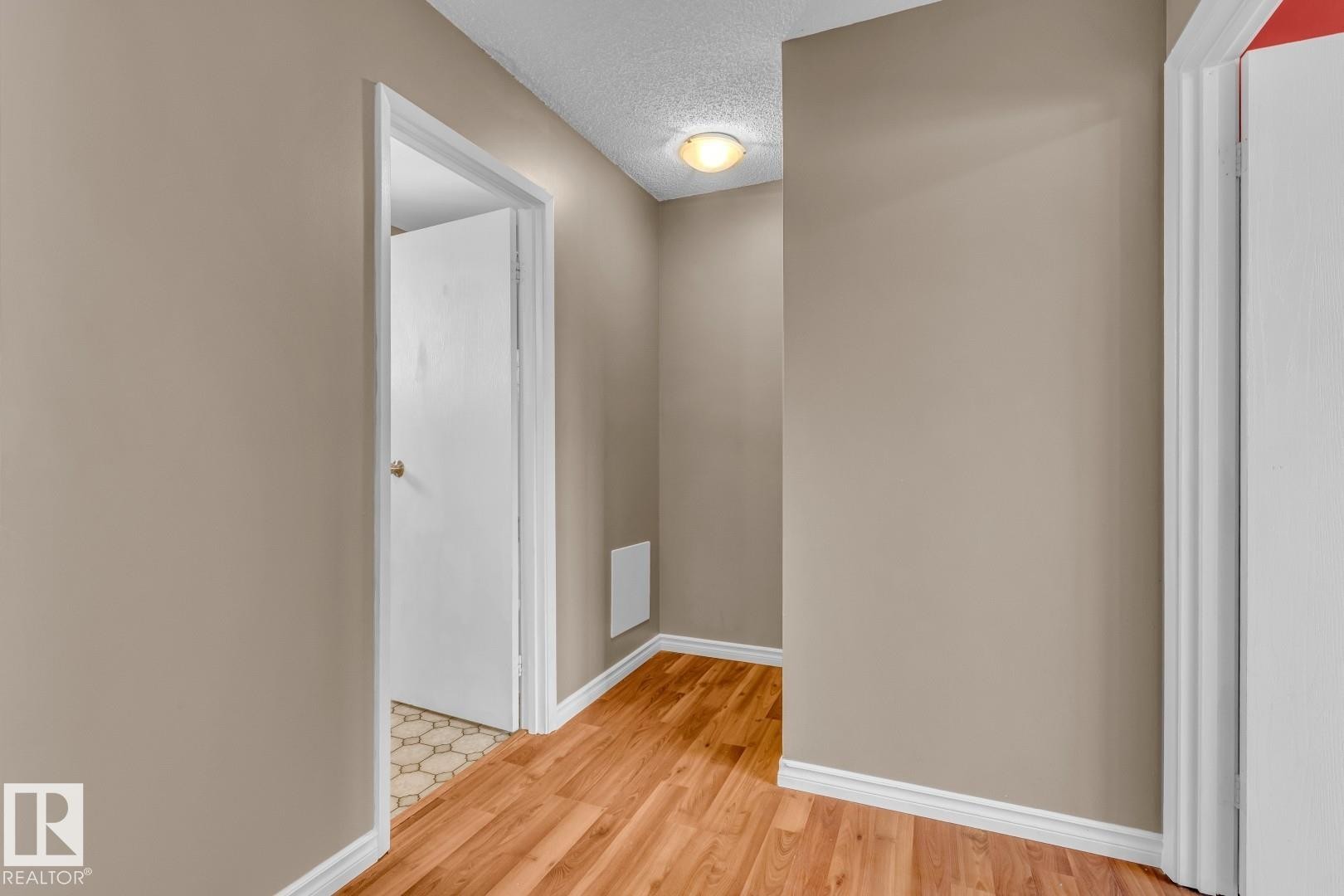 221 Harrison Dr Nw, Edmonton, AB - Indoor Photo Showing Other Room