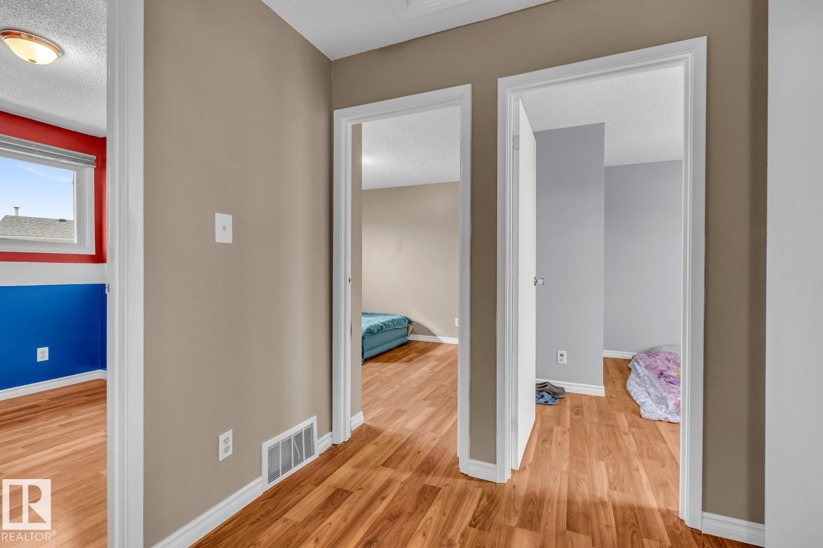 221 Harrison Dr Nw, Edmonton, AB - Indoor Photo Showing Other Room