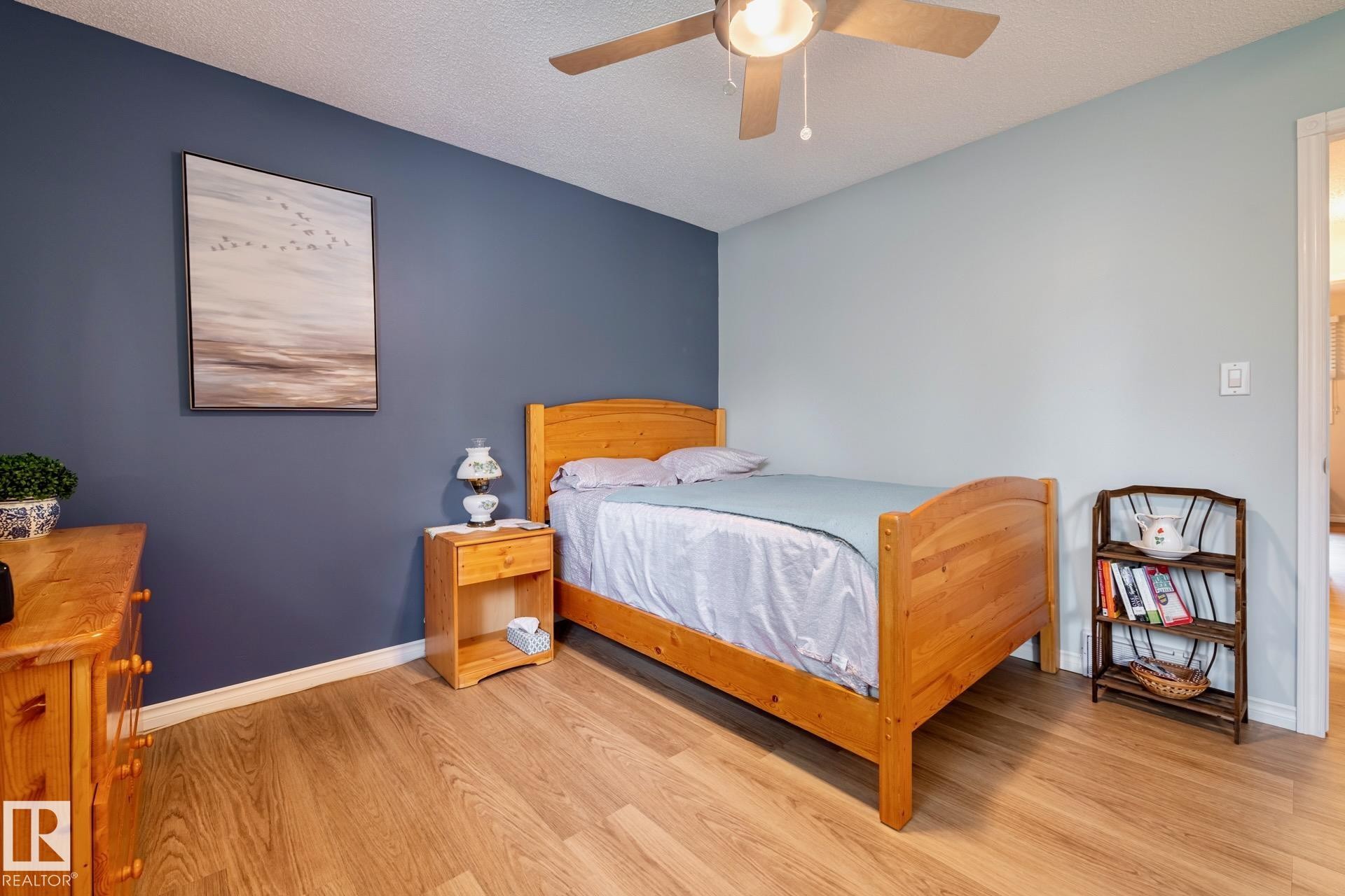 12 Amherst Crescent, St. Albert, AB - Indoor Photo Showing Bedroom
