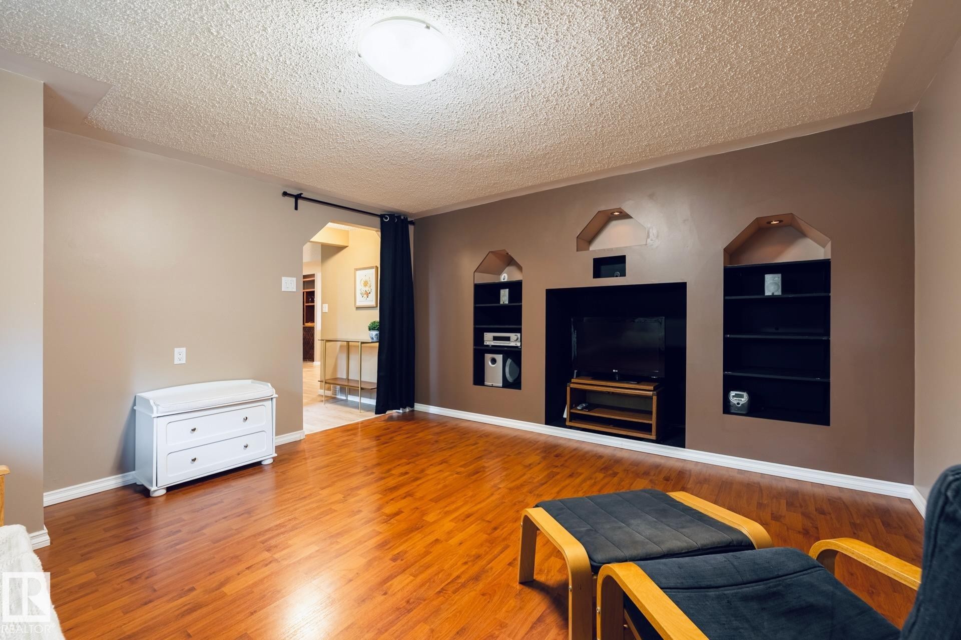 12 Amherst Crescent, St. Albert, AB - Indoor Photo Showing Other Room