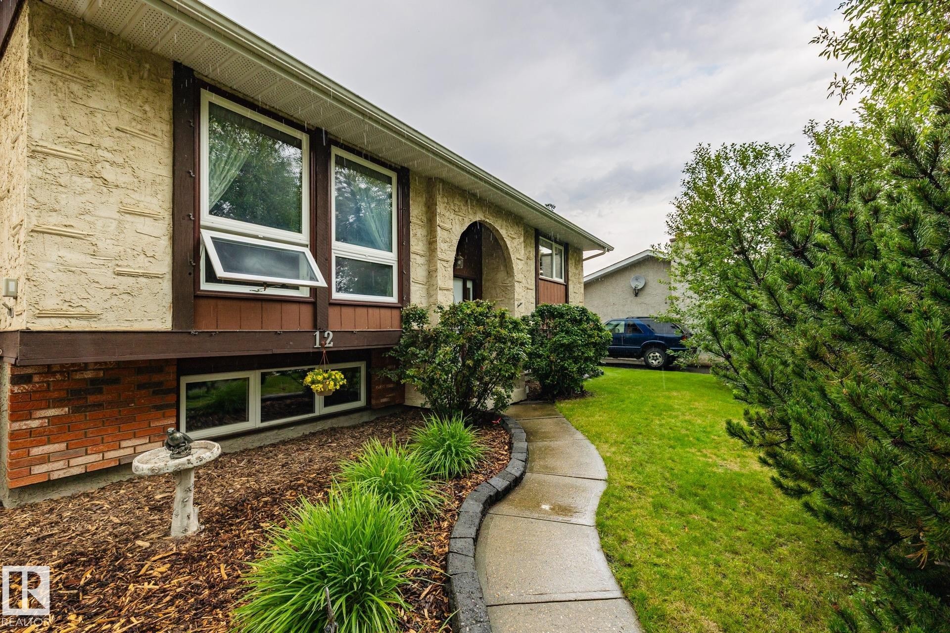 12 Amherst Crescent, St. Albert, AB - Outdoor