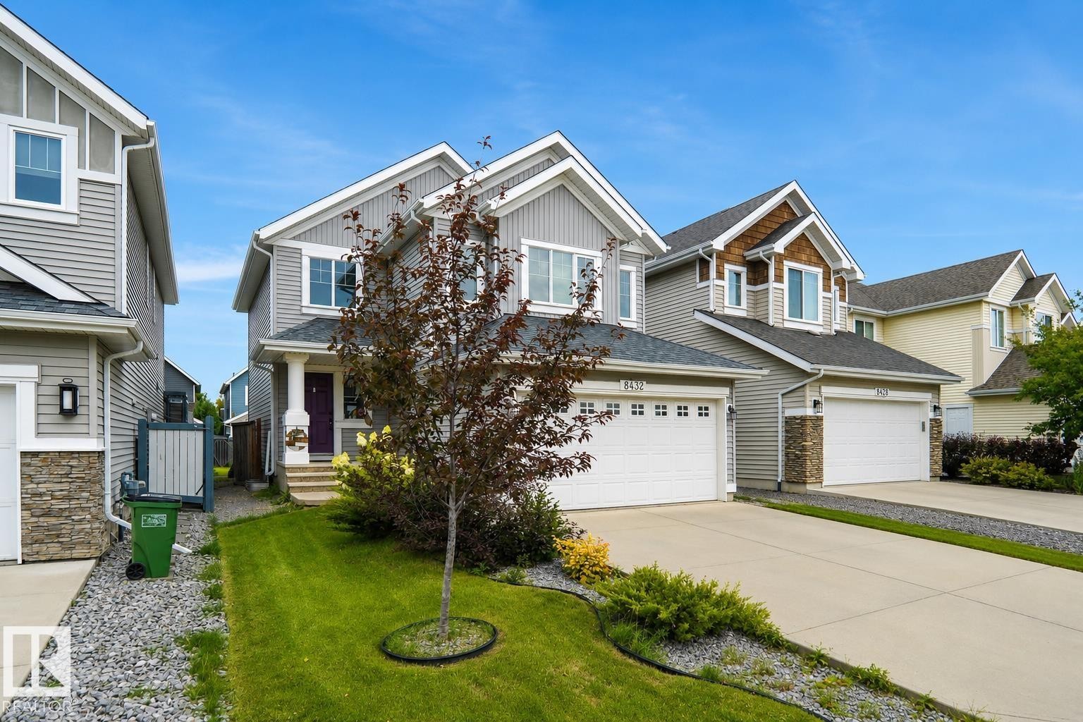 8432 18 Avenue Sw, Edmonton, AB - Outdoor With Facade