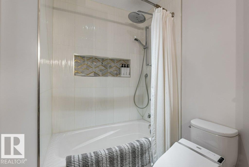 84 Fleetwood Crescent, St. Albert, AB - Indoor Photo Showing Bathroom