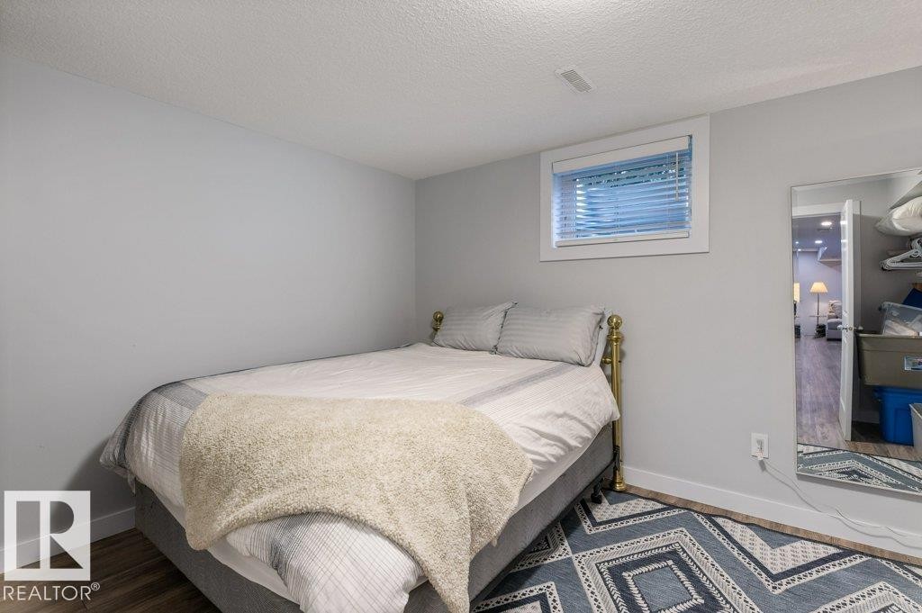 84 Fleetwood Crescent, St. Albert, AB - Indoor Photo Showing Bedroom