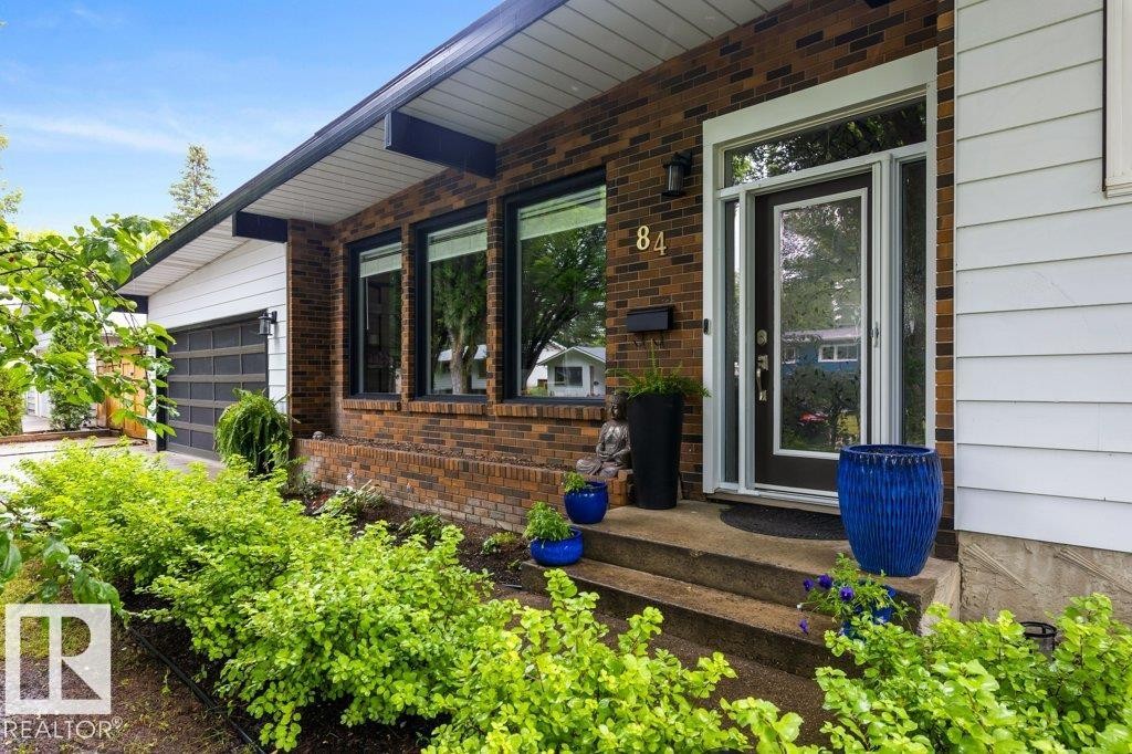 84 Fleetwood Crescent, St. Albert, AB - Outdoor With Exterior