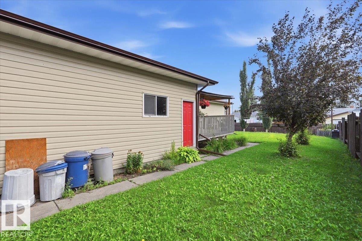128 Green Ash Drive, Wetaskiwin, AB - Outdoor