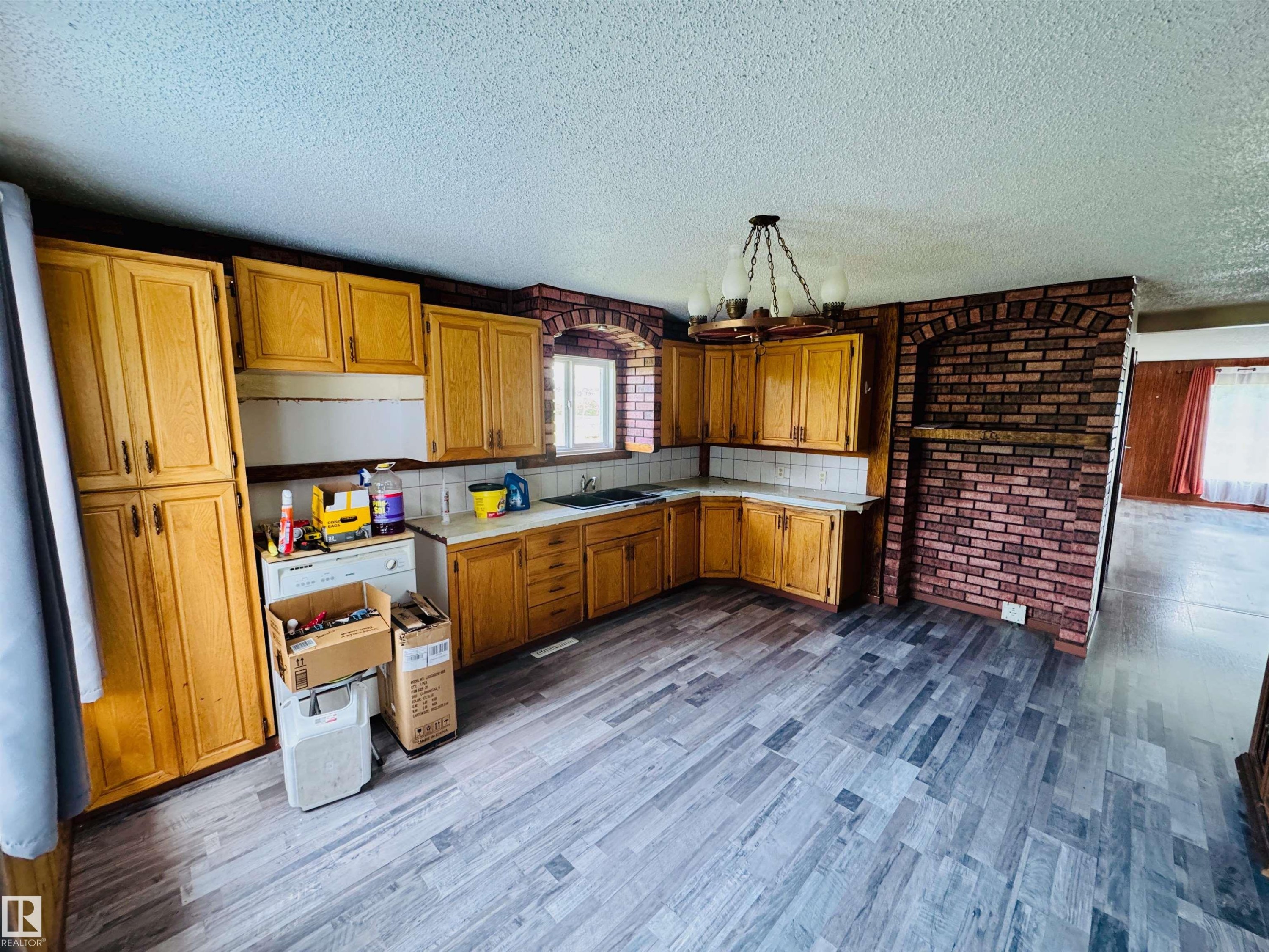 58410 Rng Rd 95, Rural St. Paul County, AB - Indoor