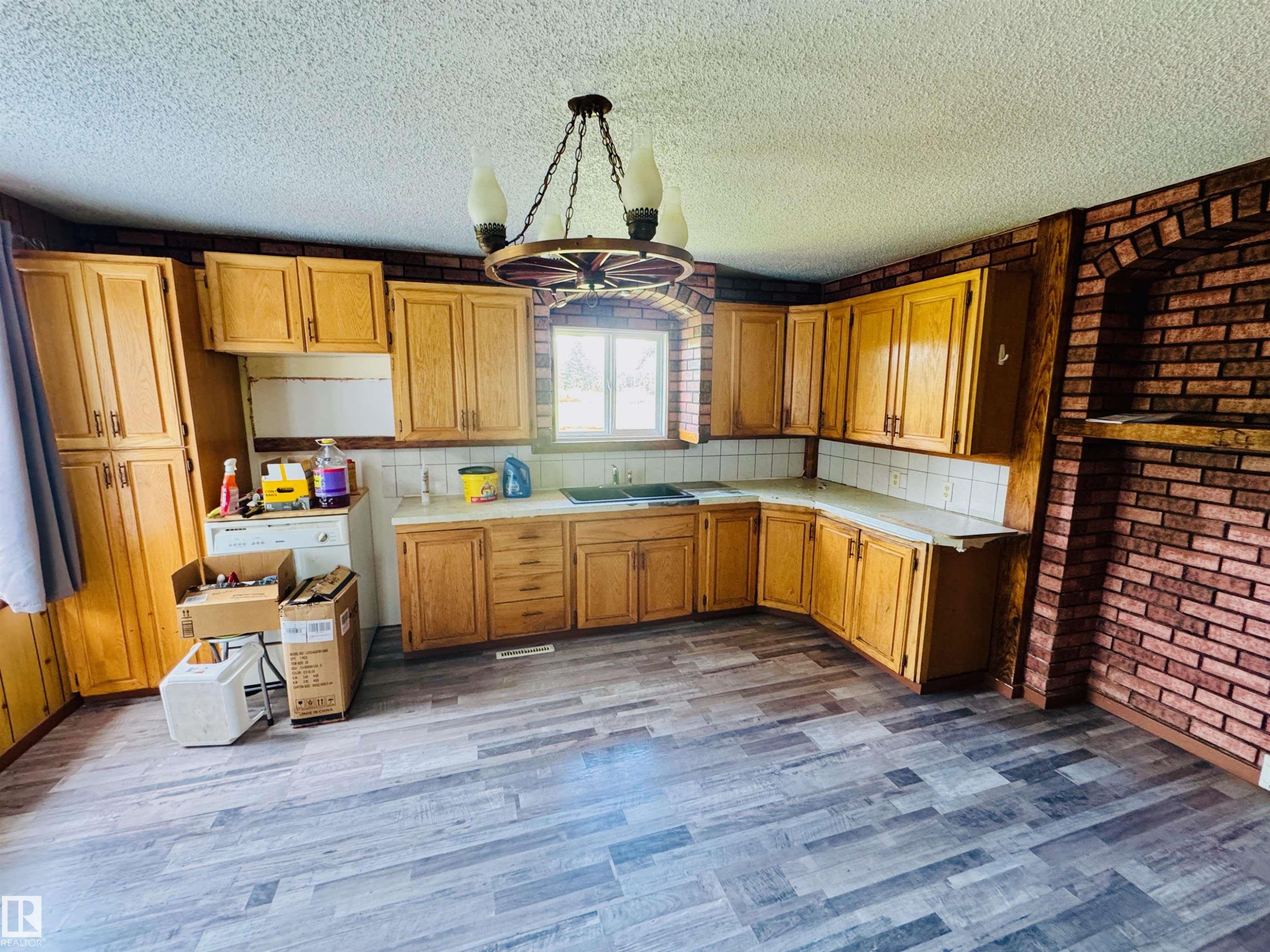 58410 Rng Rd 95, Rural St. Paul County, AB - Indoor