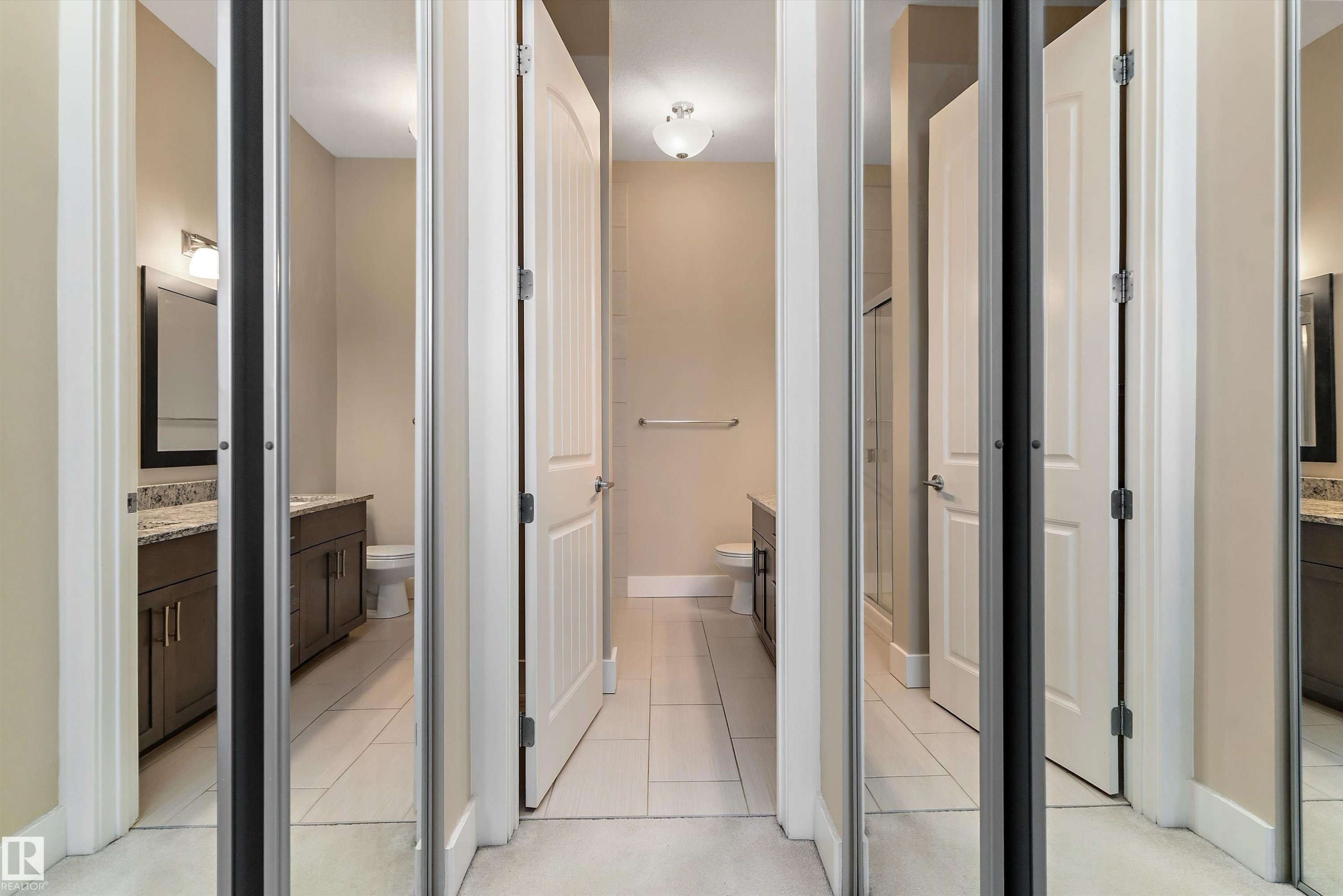 #449 6079 Maynard Wy Nw, Edmonton, AB - Indoor