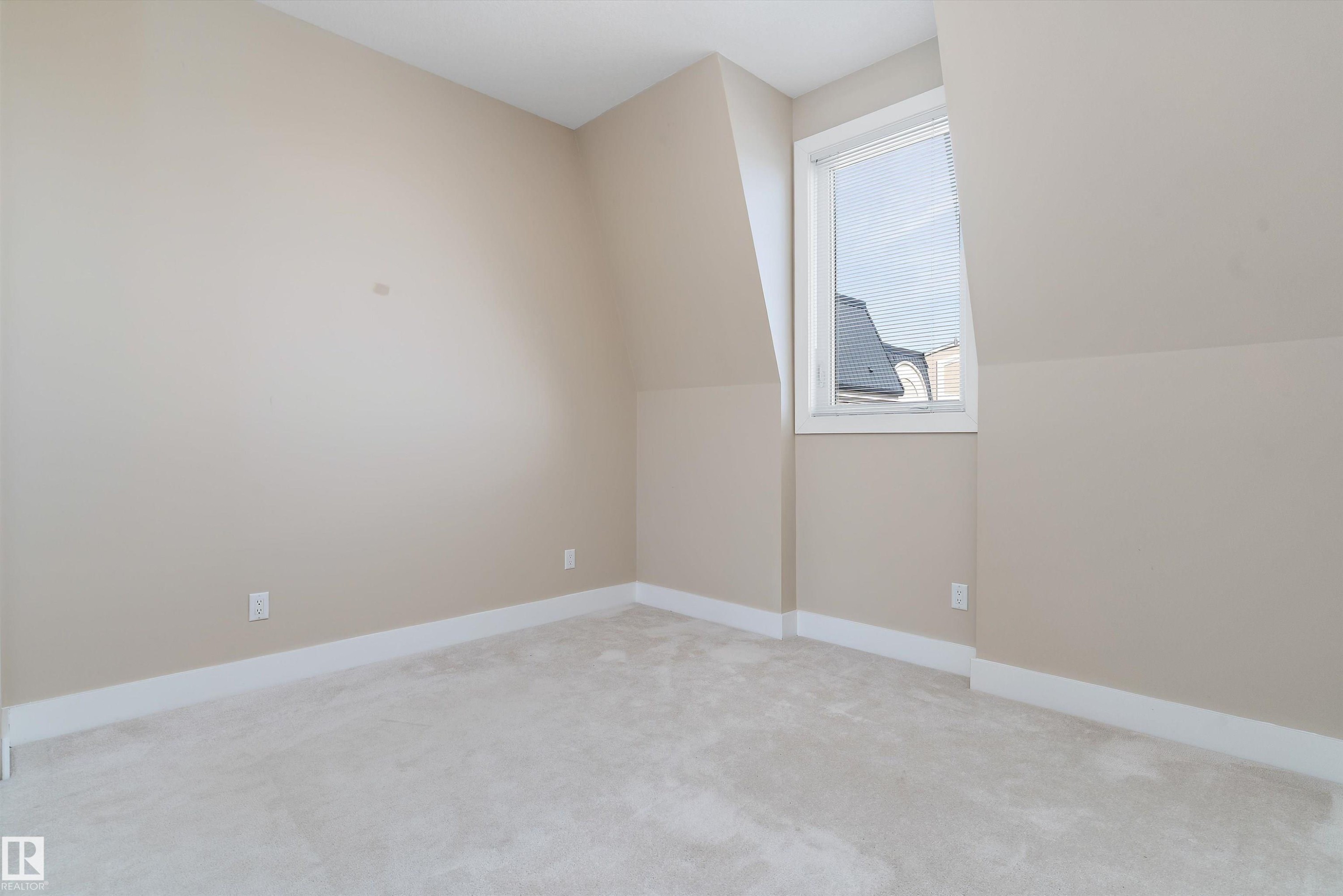 #449 6079 Maynard Wy Nw, Edmonton, AB - Indoor Photo Showing Other Room