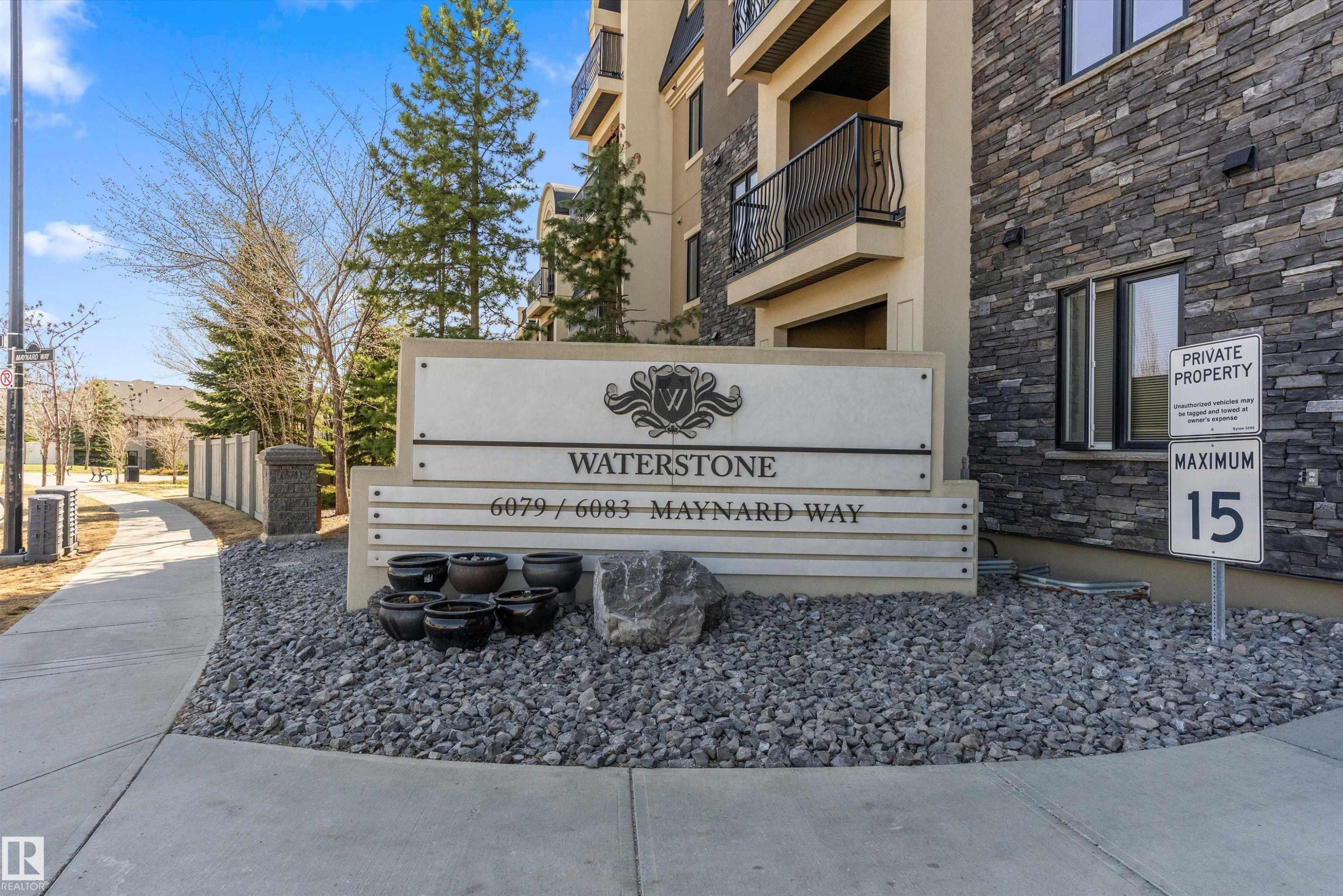 #449 6079 Maynard Wy Nw, Edmonton, AB - Outdoor