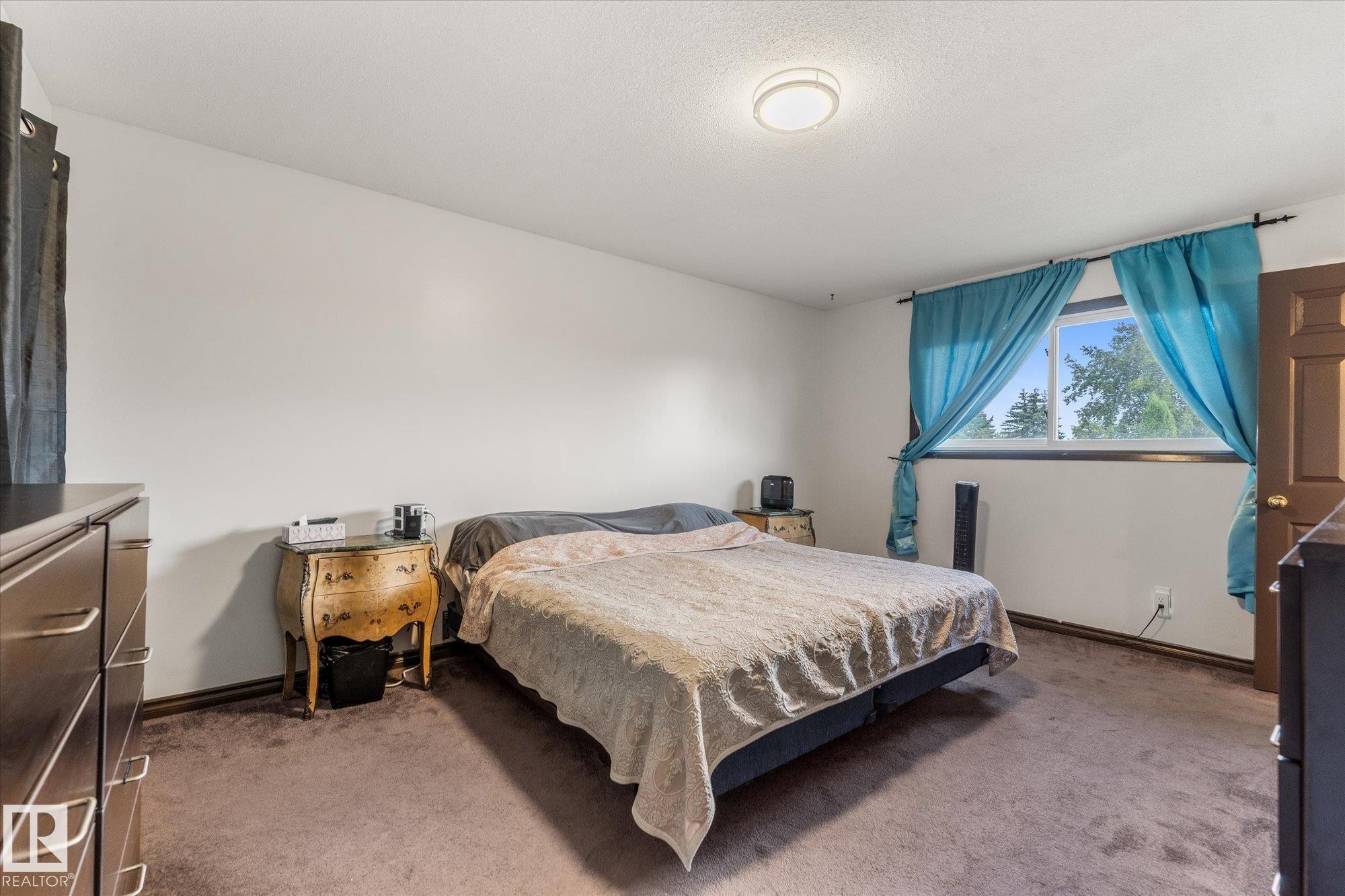 3 Windermere Drive, Spruce Grove, AB - Indoor Photo Showing Bedroom
