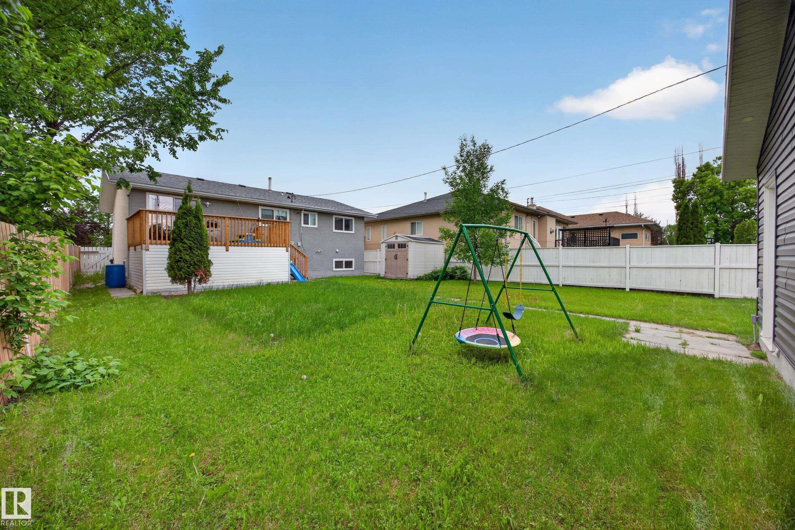 9915 154 Street Nw, Edmonton, AB - Outdoor