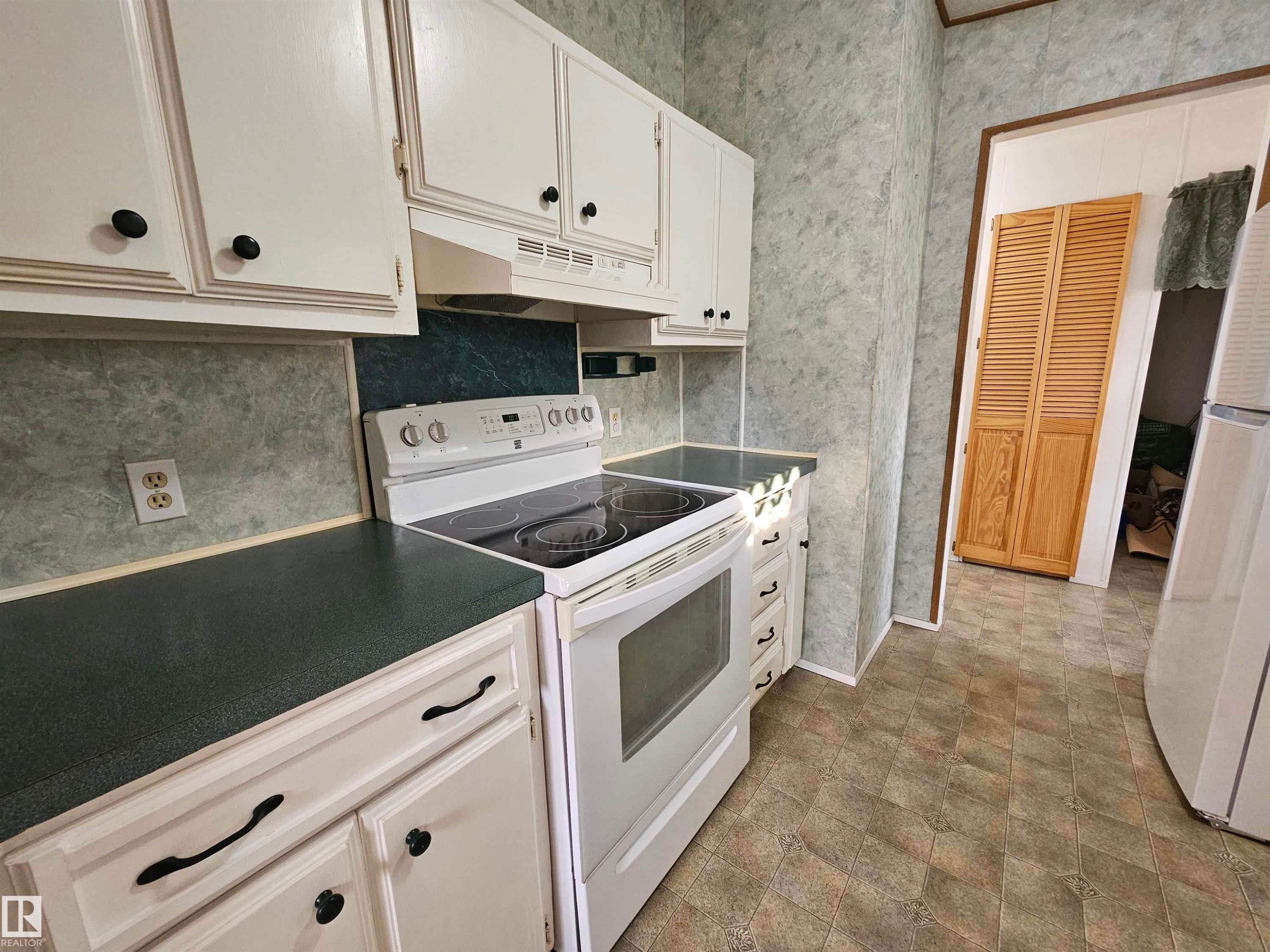 45 Oak Ridge Drive Northwest, Edmonton, AB