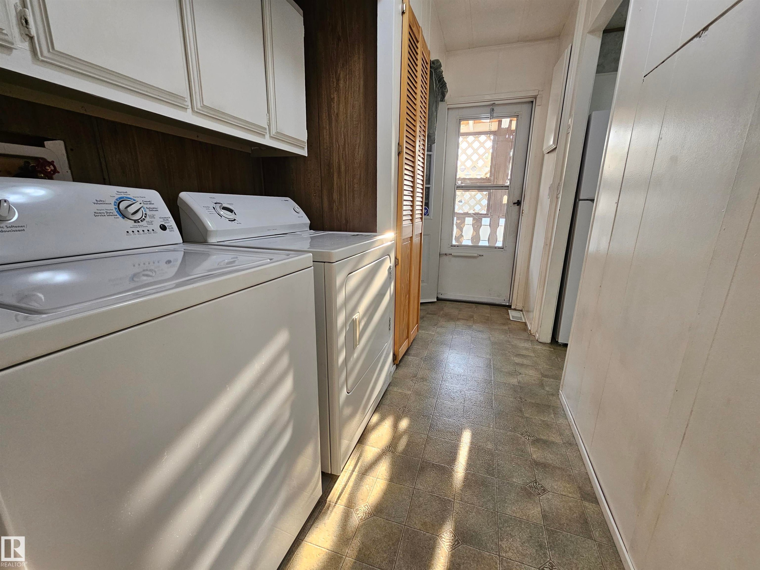 45 Oak Ridge Drive Northwest, Edmonton, AB