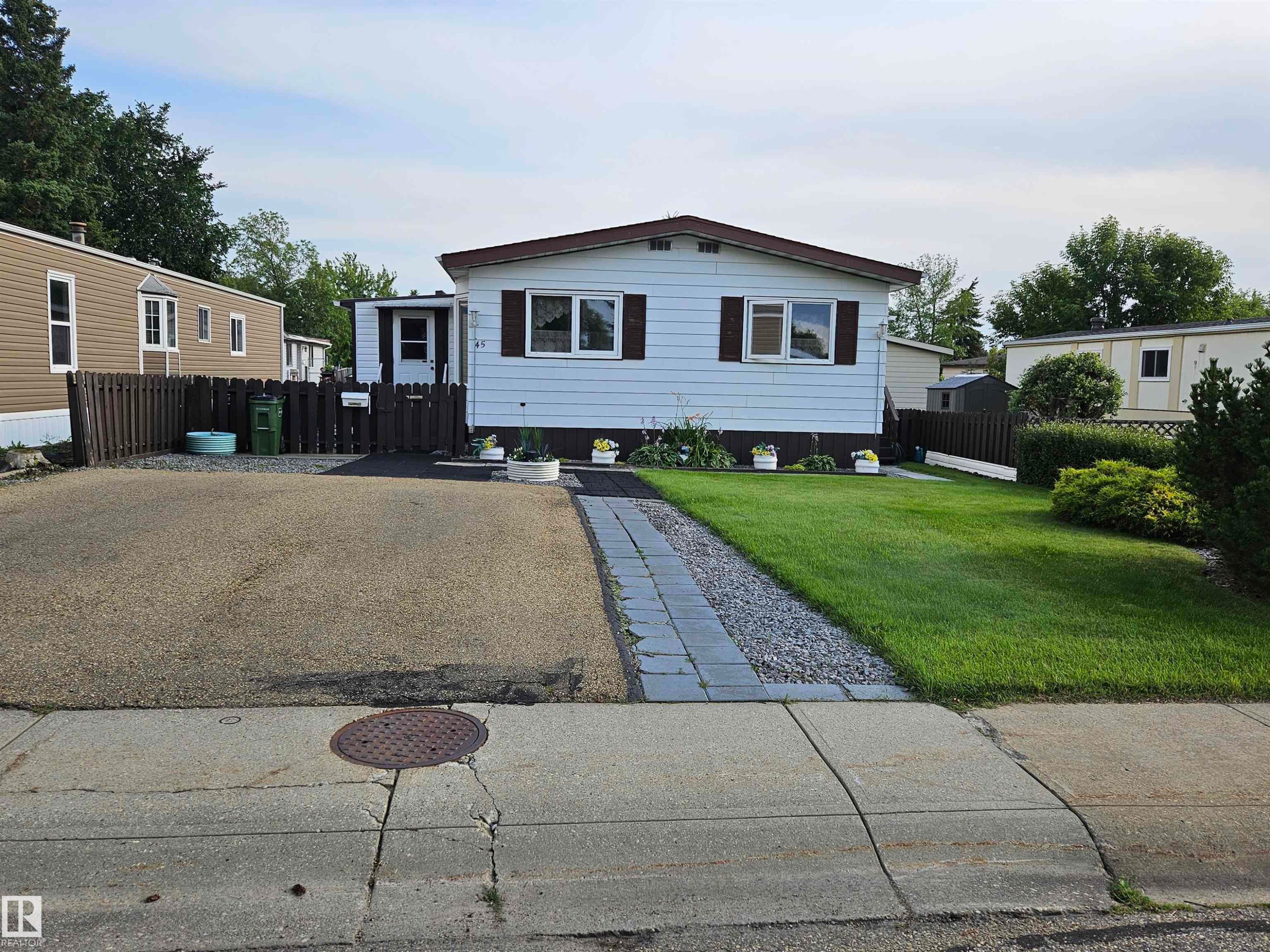 45 Oak Ridge Drive Northwest, Edmonton, AB