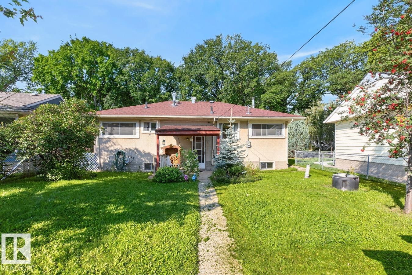 9603 79 Street Nw, Edmonton, AB - Outdoor