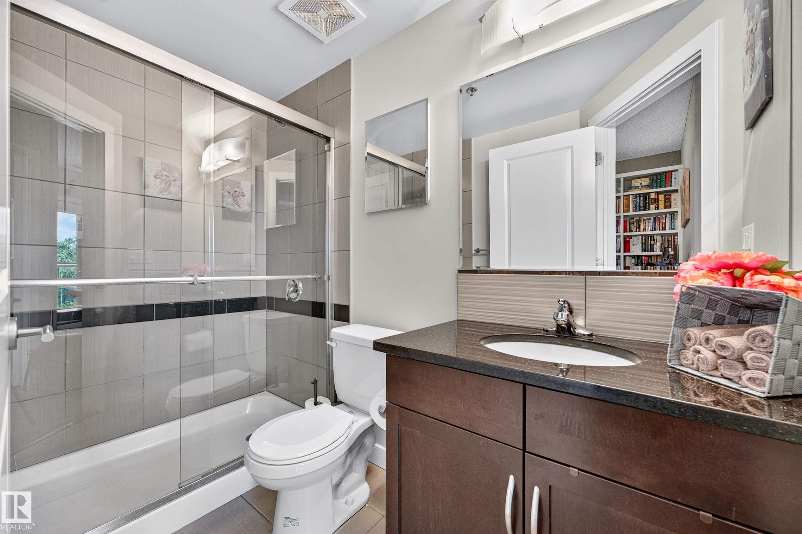 #115 35 Sturgeon Rd, St. Albert, AB - Indoor Photo Showing Bathroom