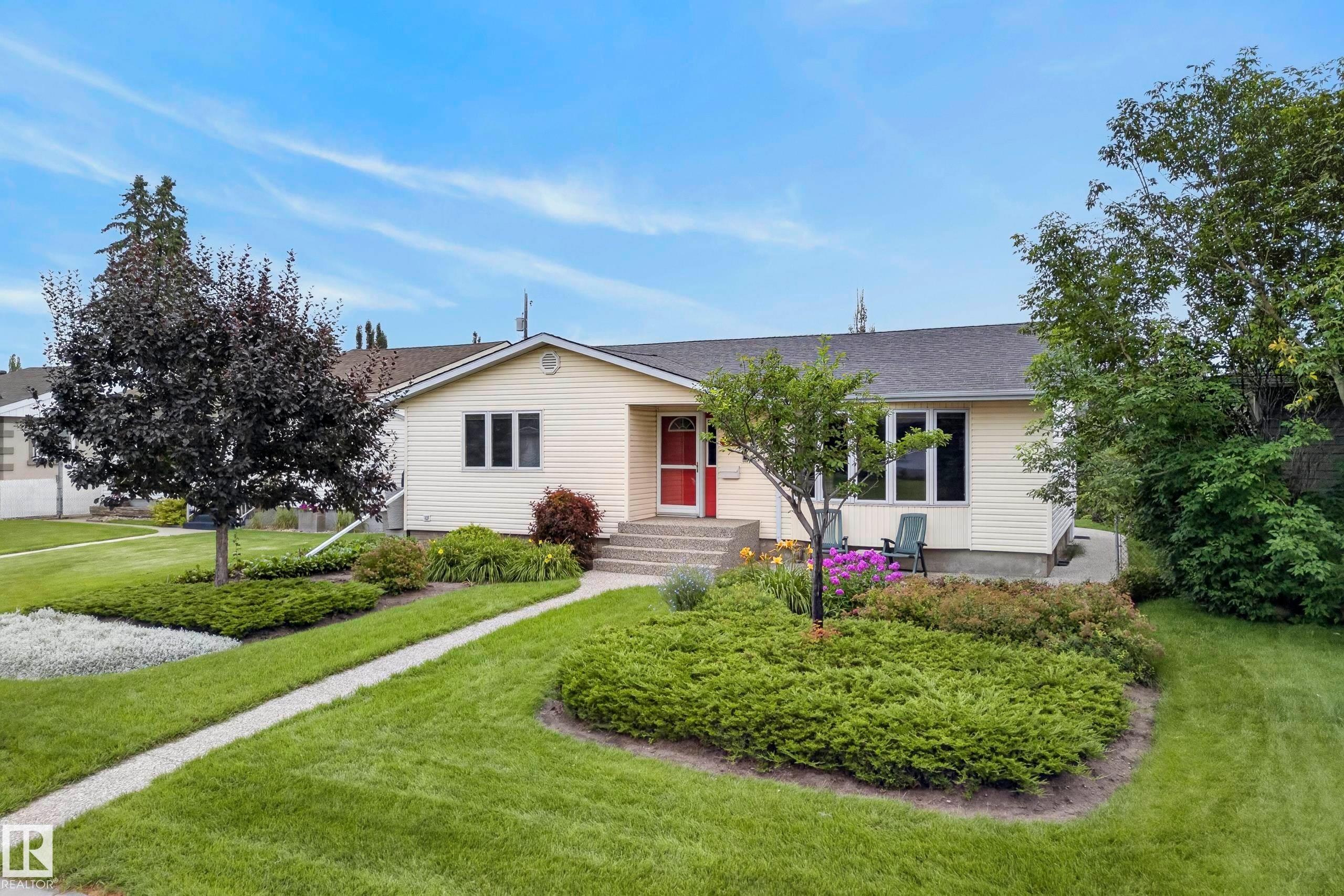 10623 67 Street Nw, Edmonton, AB - Outdoor