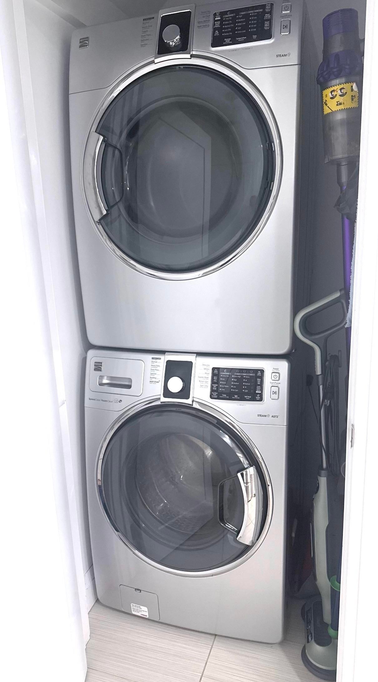 7004 97 Street Nw, Edmonton, AB - Indoor Photo Showing Laundry Room