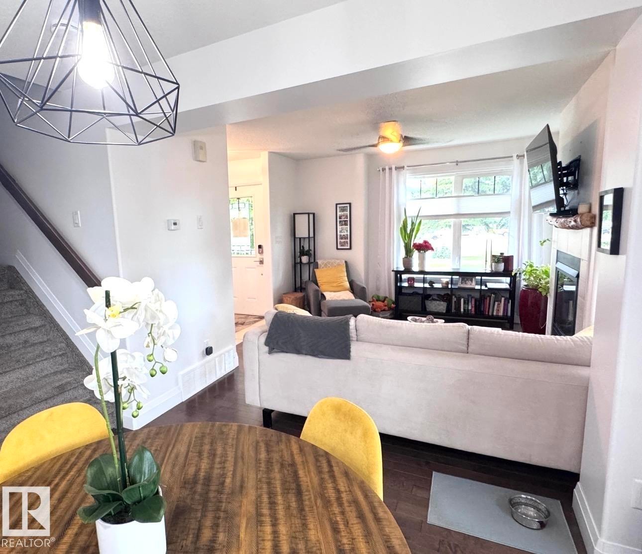 7004 97 Street Nw, Edmonton, AB - Indoor Photo Showing Living Room With Fireplace