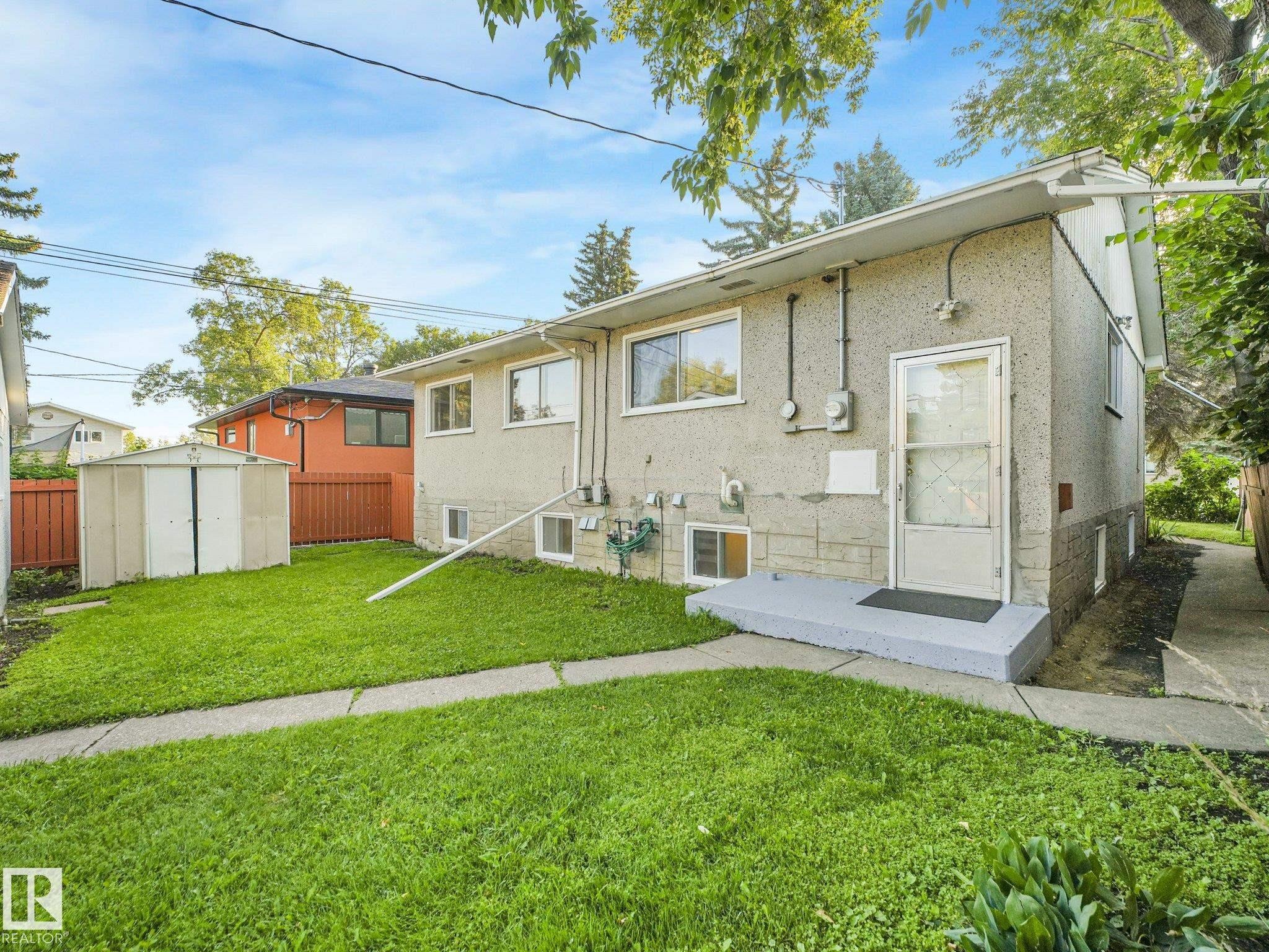 6112 105A Street Nw, Edmonton, AB - Outdoor