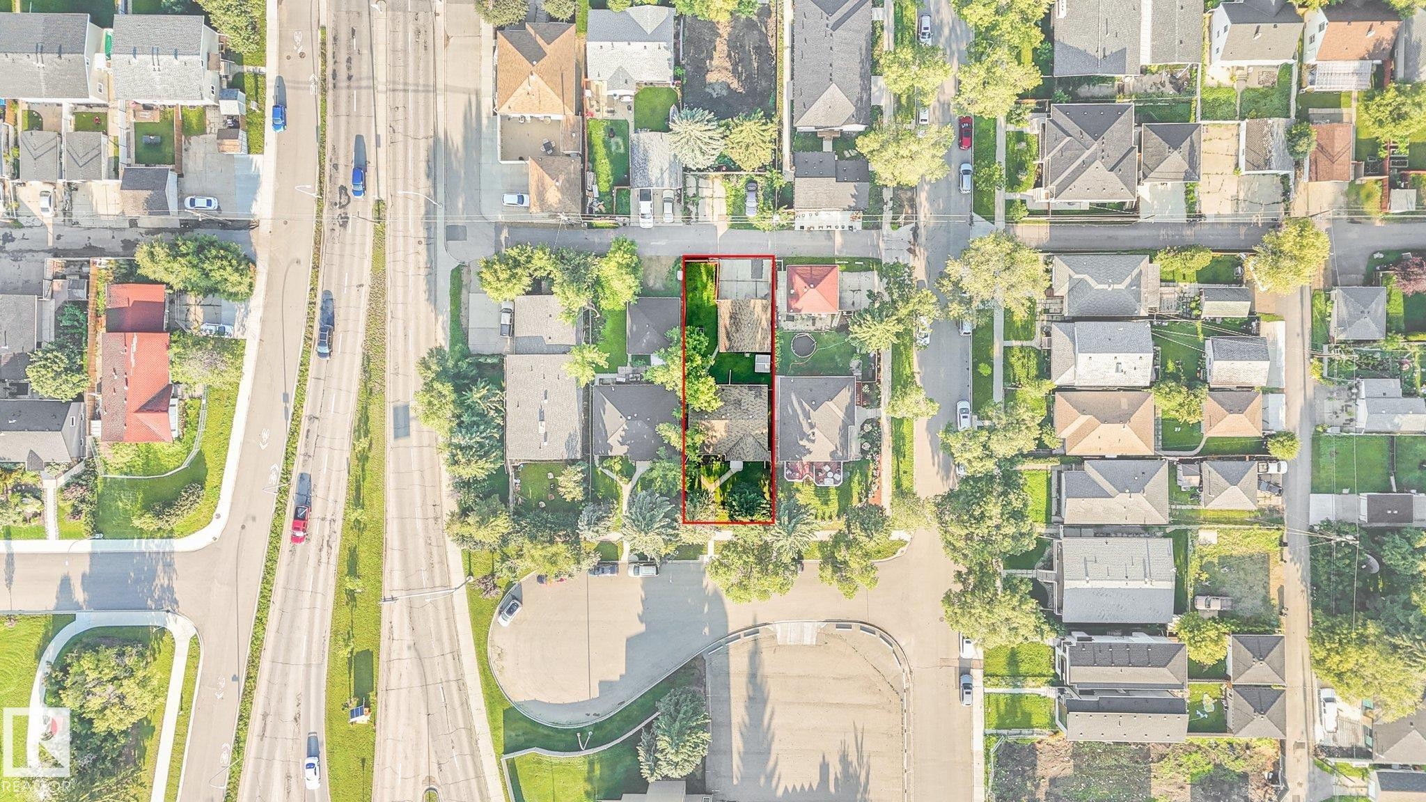 Aerial Property View. Illustrating the property boundaries and surrounding structures from an overhead perspective - 6112 105A Street Nw, Edmonton, AB - Other