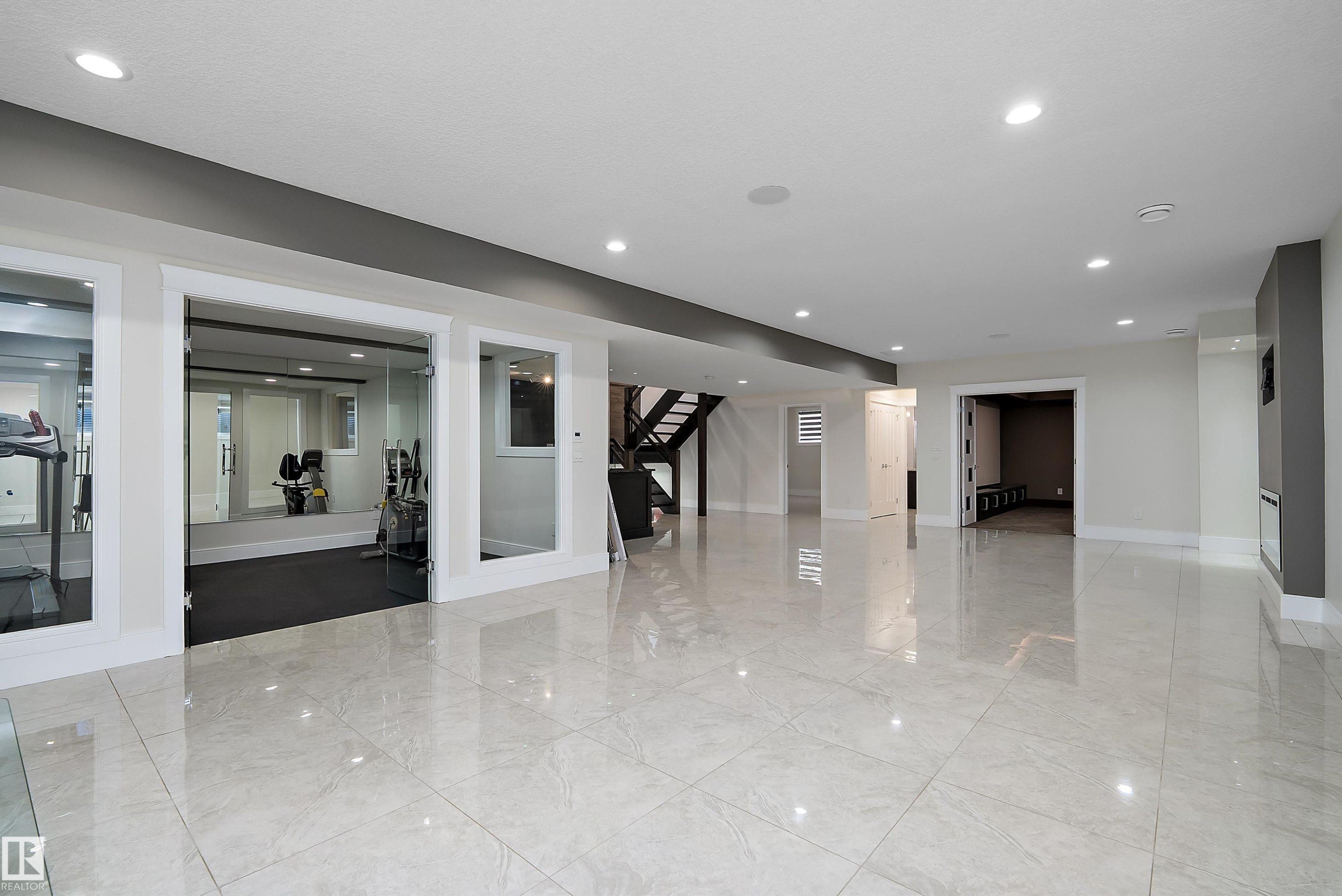 3644 Westcliff Way Sw, Edmonton, AB - Indoor Photo Showing Other Room