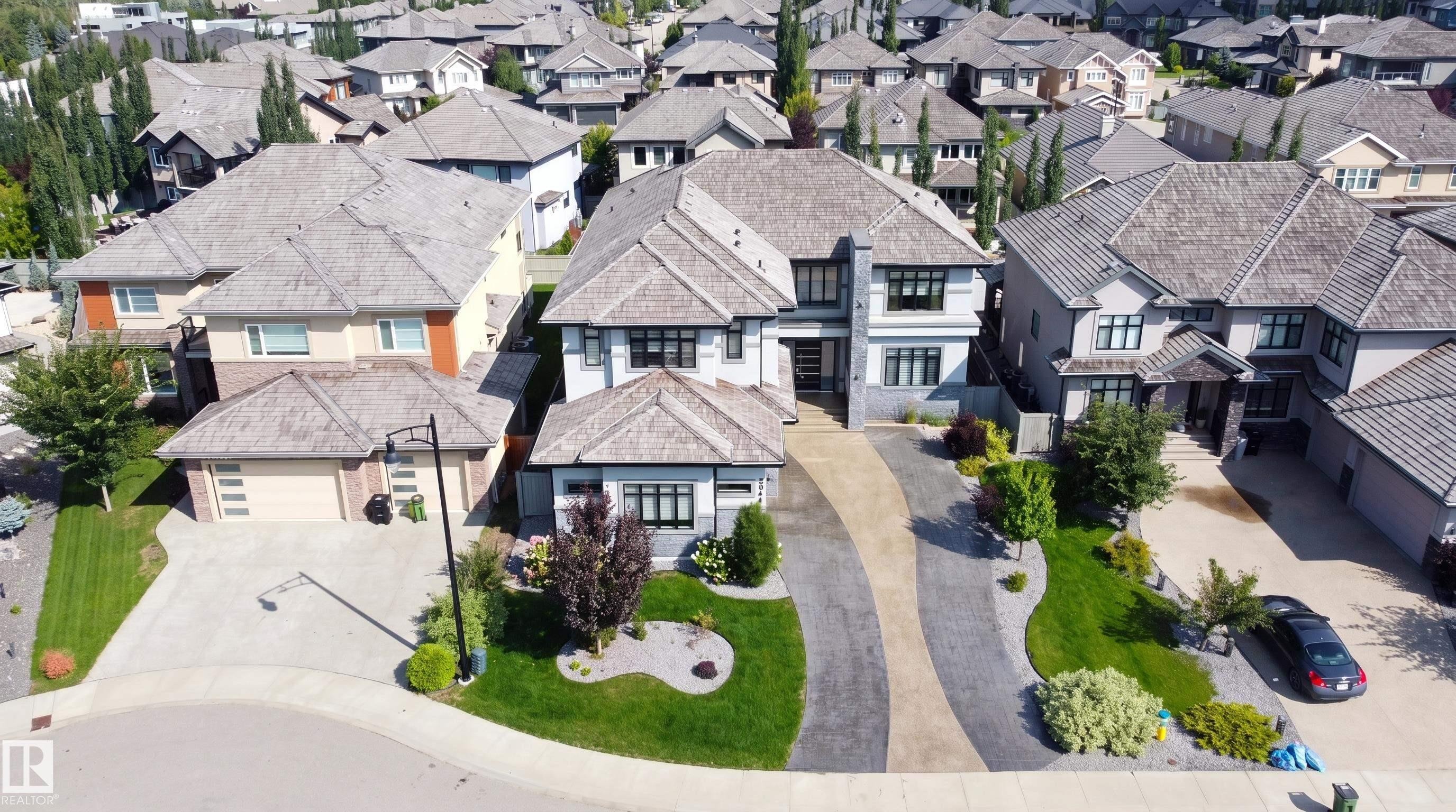 3644 Westcliff Way Sw, Edmonton, AB - Outdoor With Facade