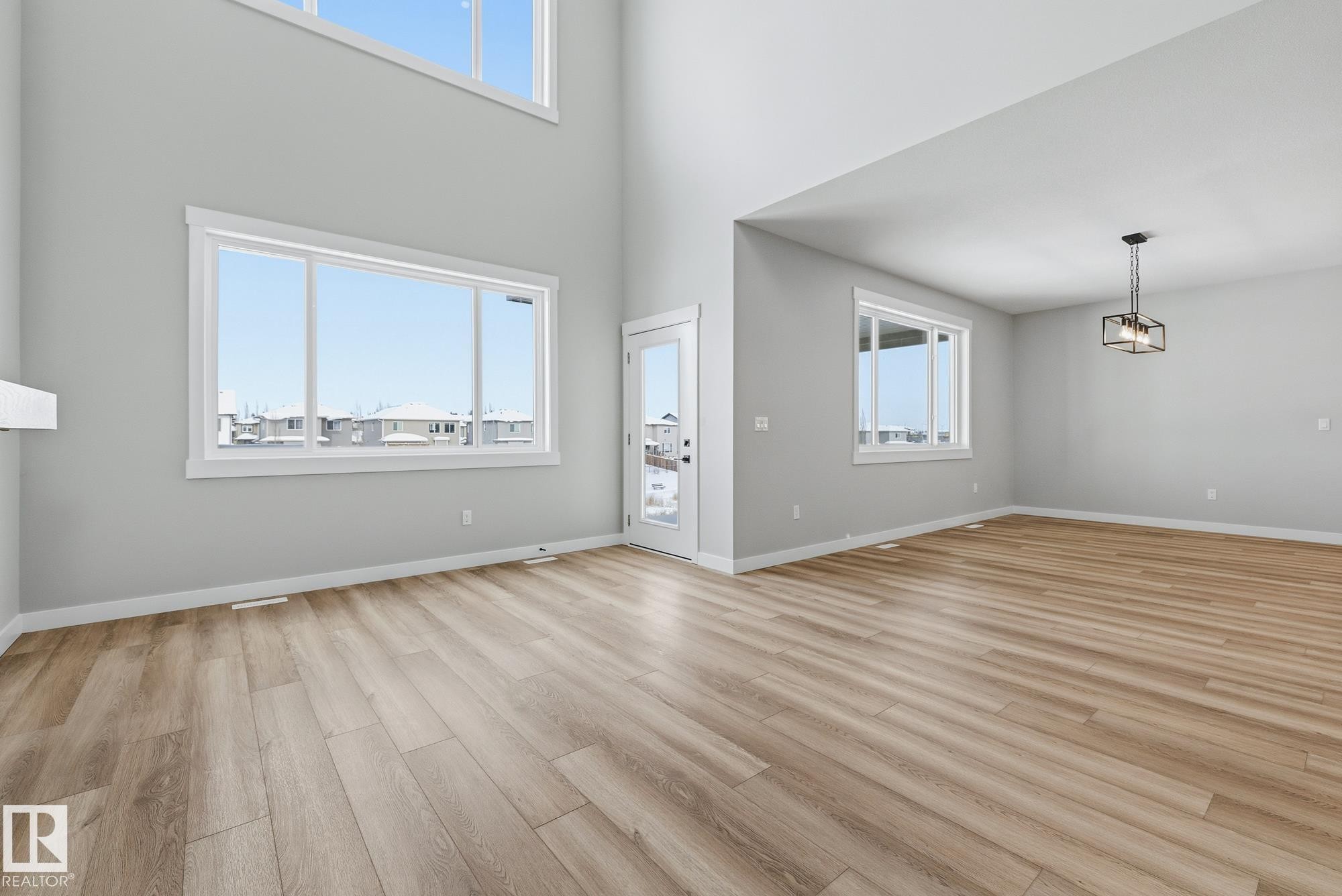 28 Harley Way, Spruce Grove, AB - Indoor Photo Showing Other Room