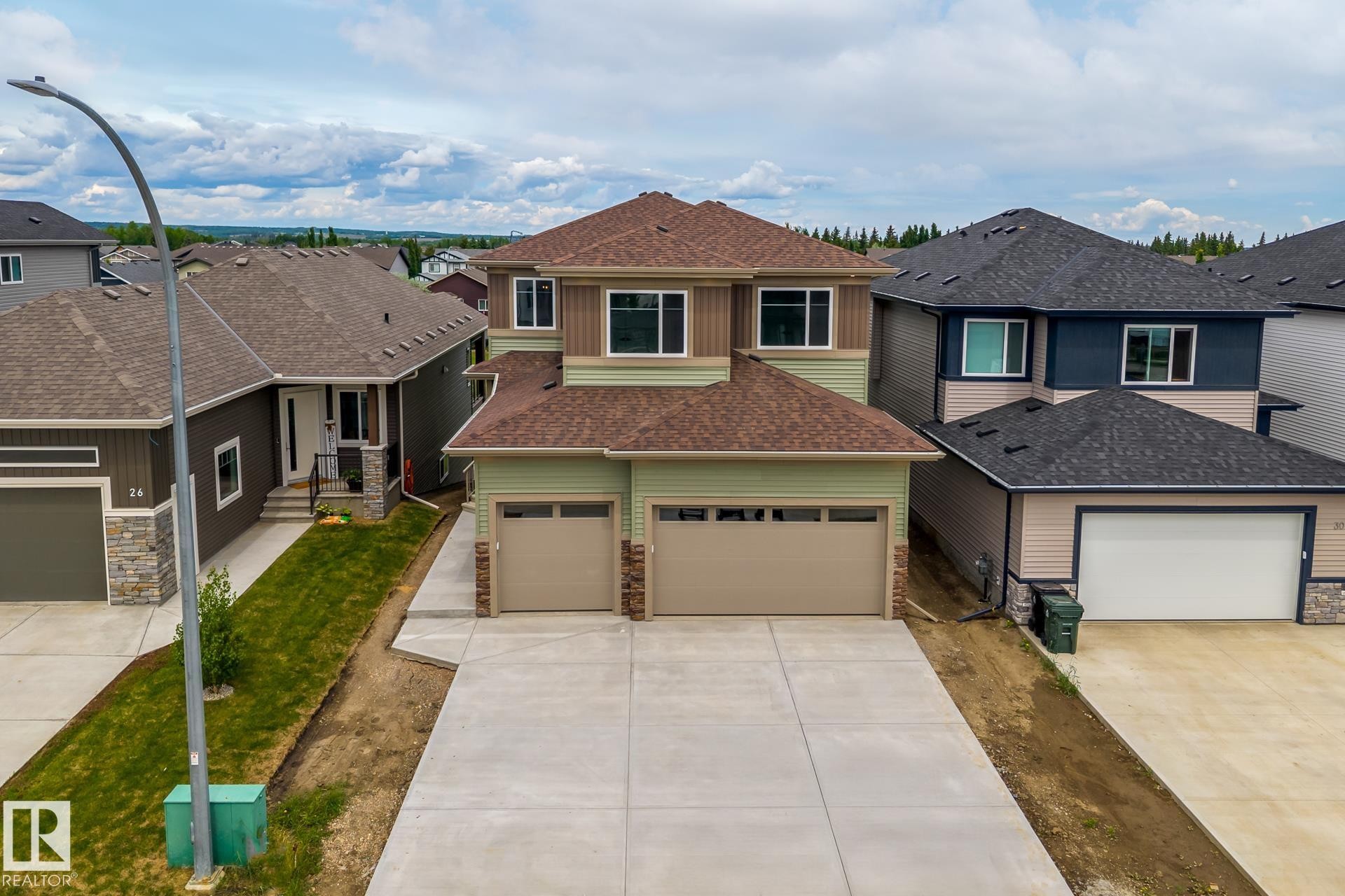 28 Harley Way, Spruce Grove, AB - Outdoor With Facade