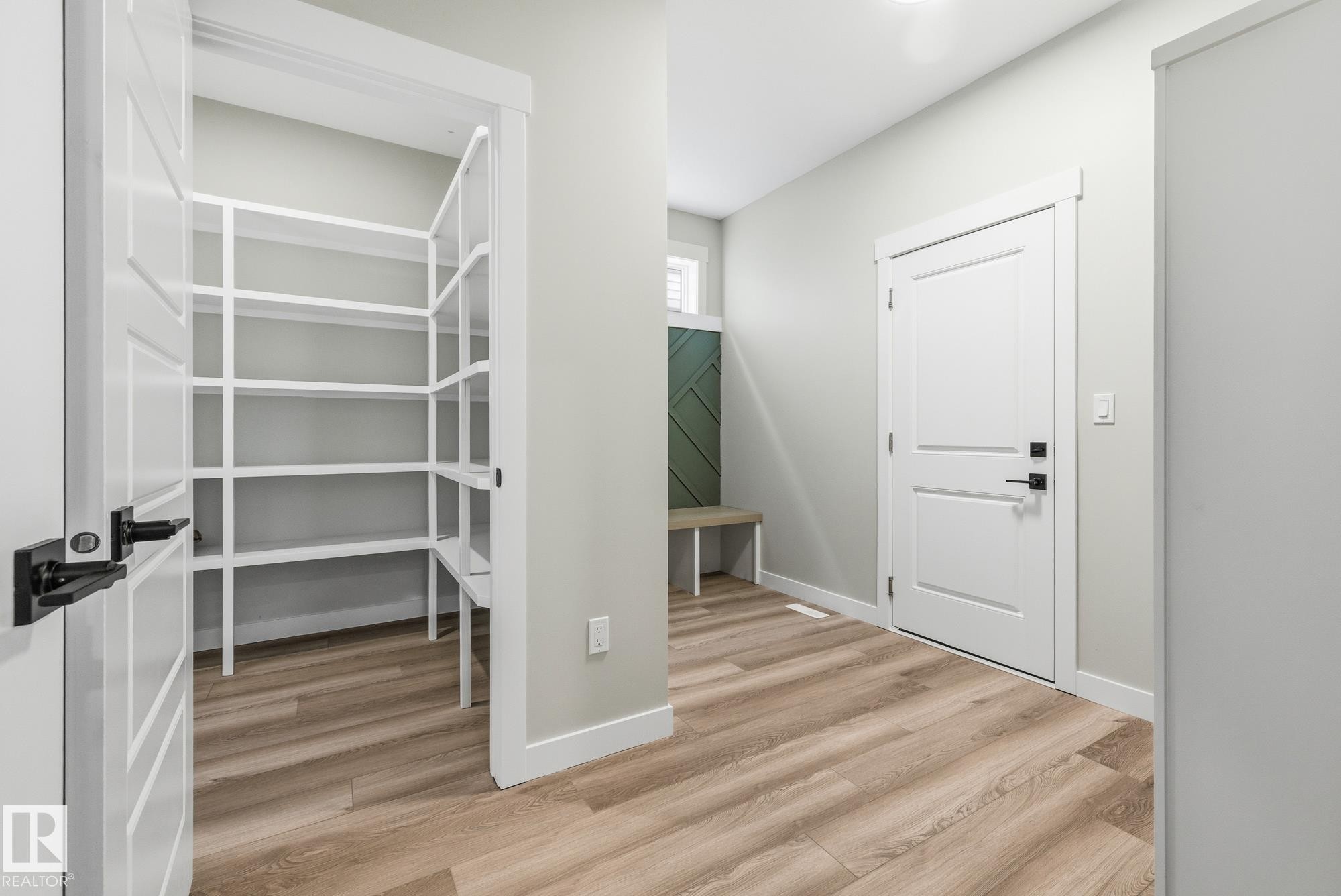 28 Harley Way, Spruce Grove, AB - Indoor