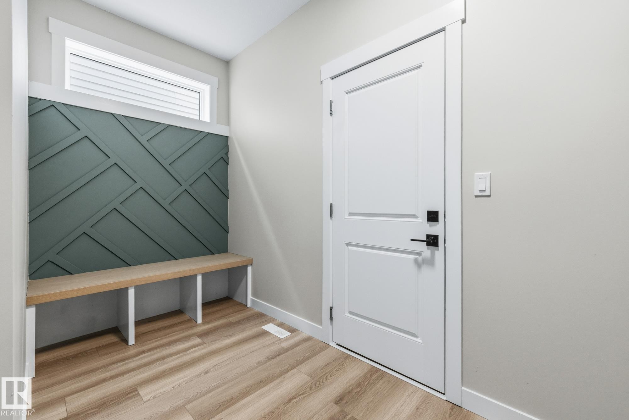 28 Harley Way, Spruce Grove, AB - Indoor Photo Showing Other Room