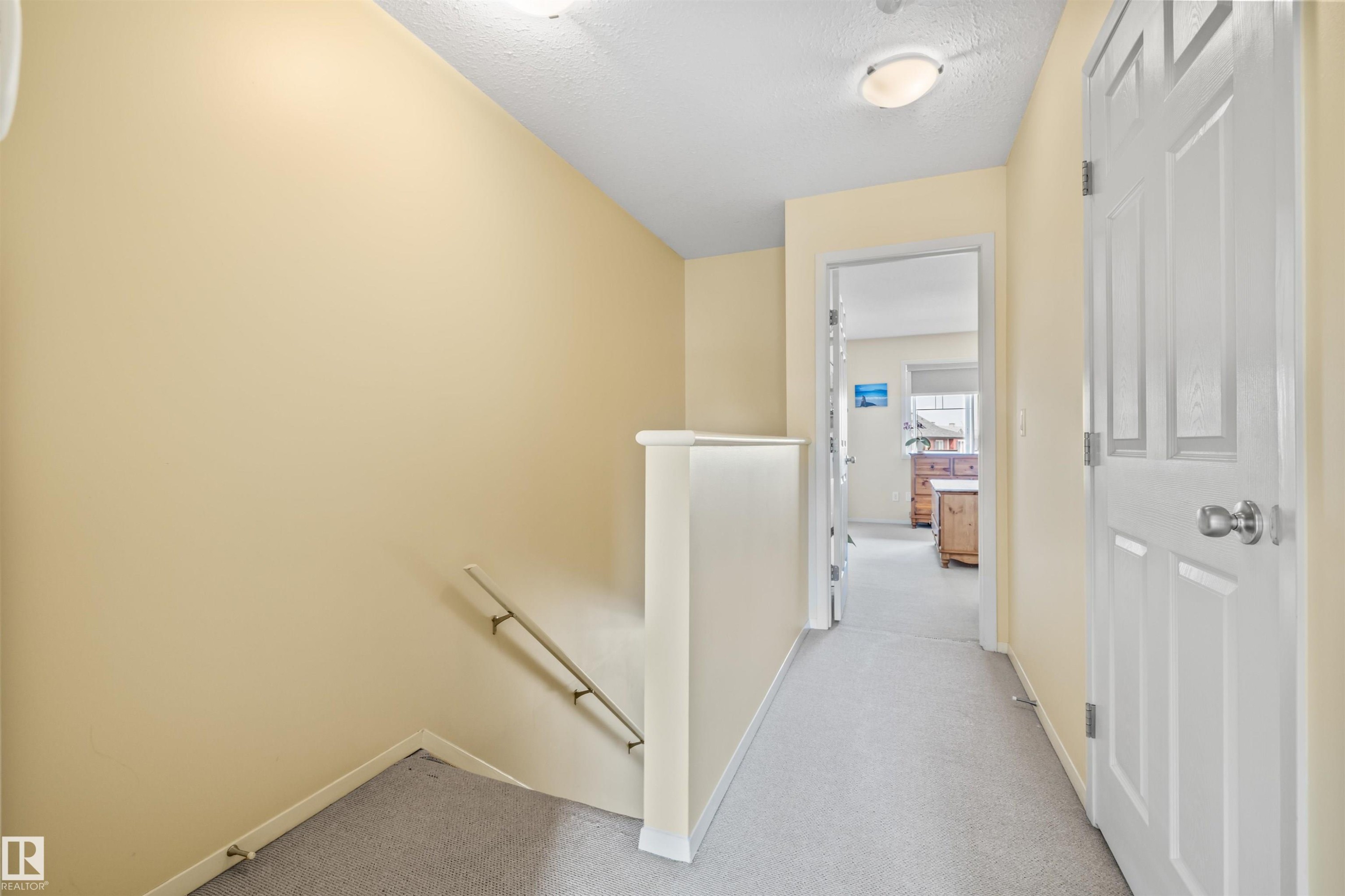 #20 3751 12 St Nw, Edmonton, AB - Indoor Photo Showing Other Room