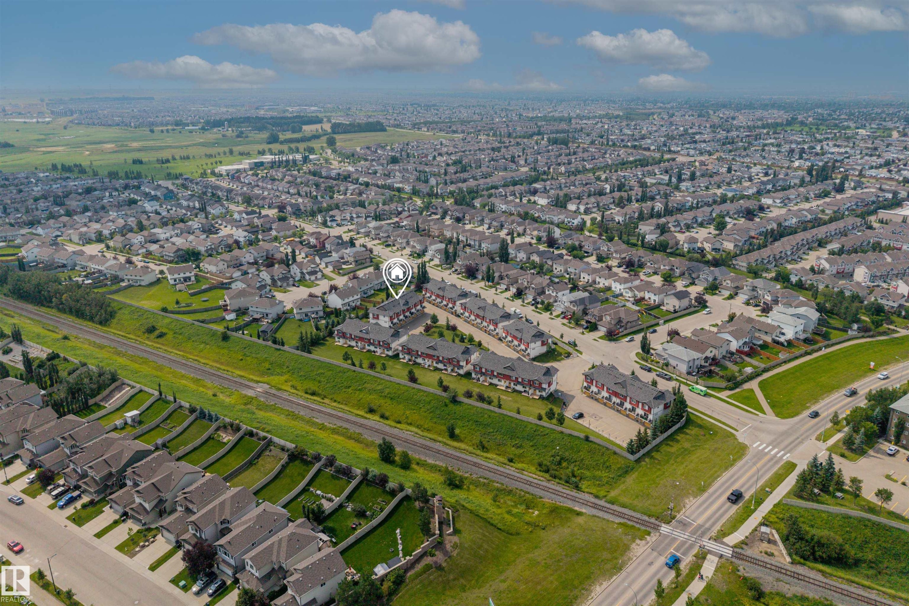 #20 3751 12 St Nw, Edmonton, AB - Outdoor With View