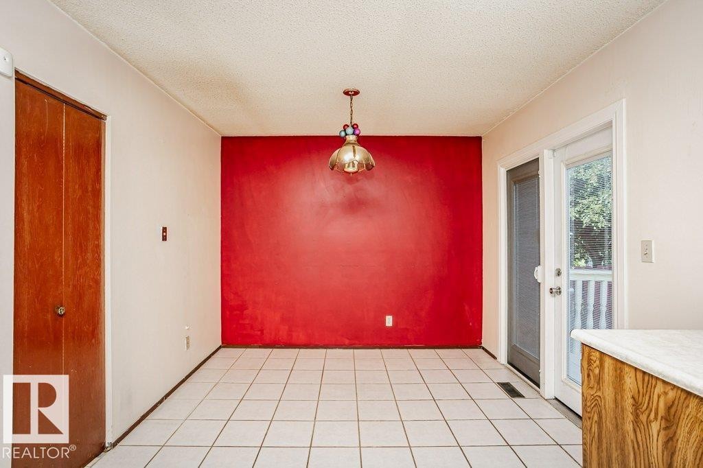3520 42 Avenue Nw, Edmonton, AB - Photo Showing Other Room