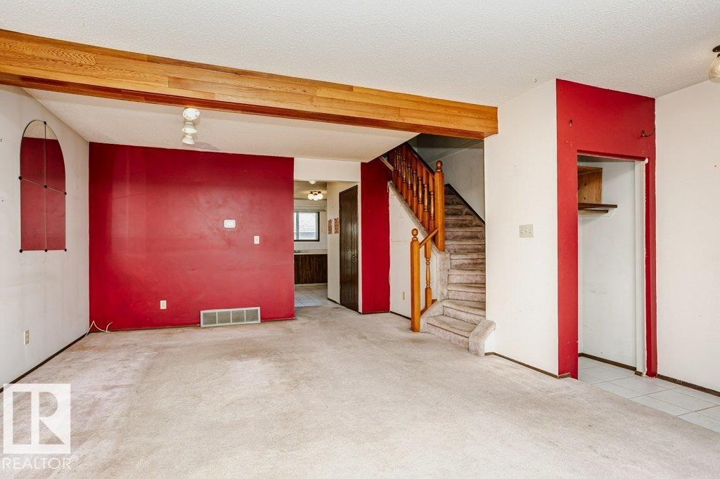 3520 42 Avenue Nw, Edmonton, AB - Indoor Photo Showing Other Room