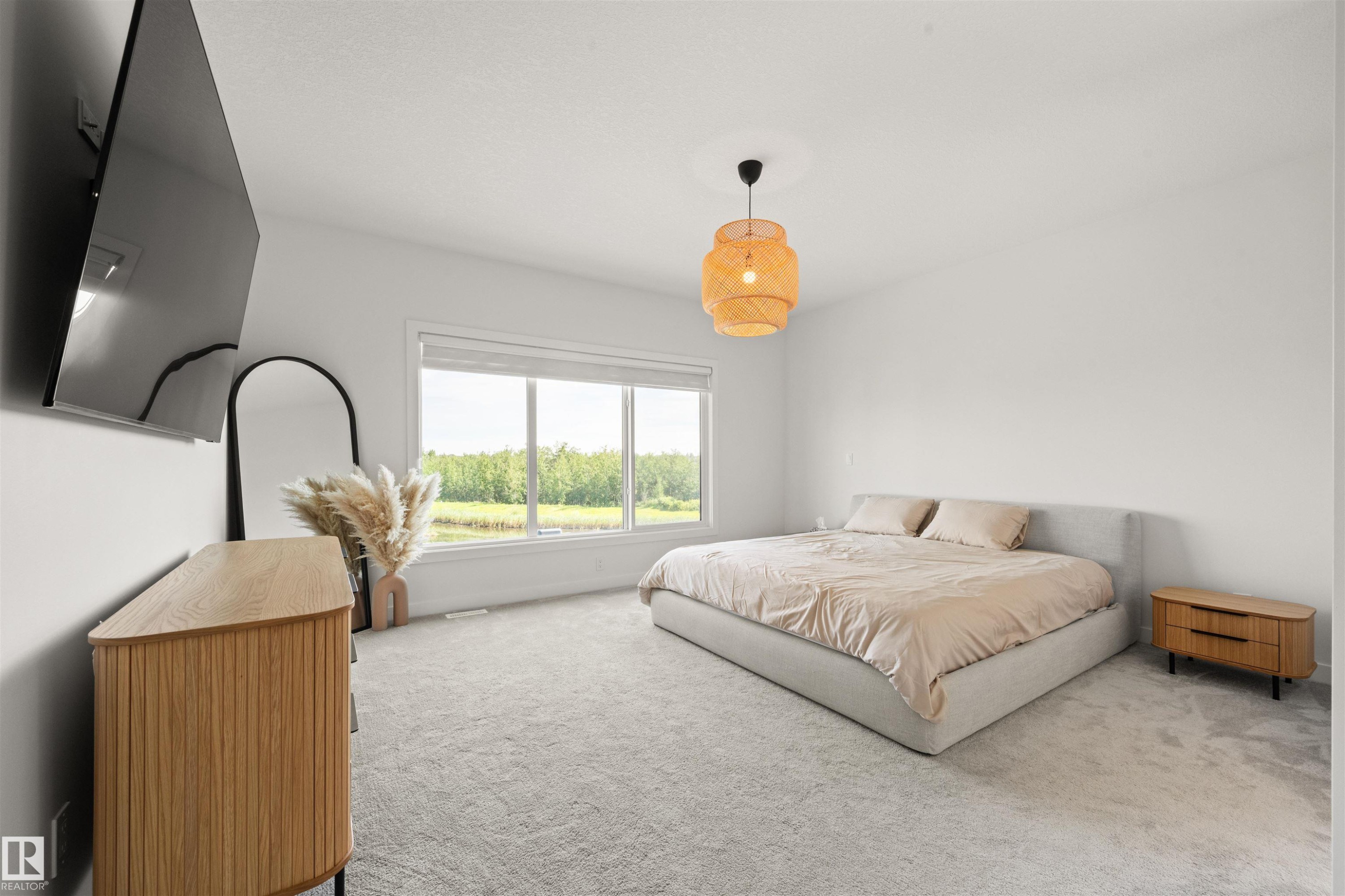 3415 Chickadee Drive Nw, Edmonton, AB - Indoor Photo Showing Bedroom