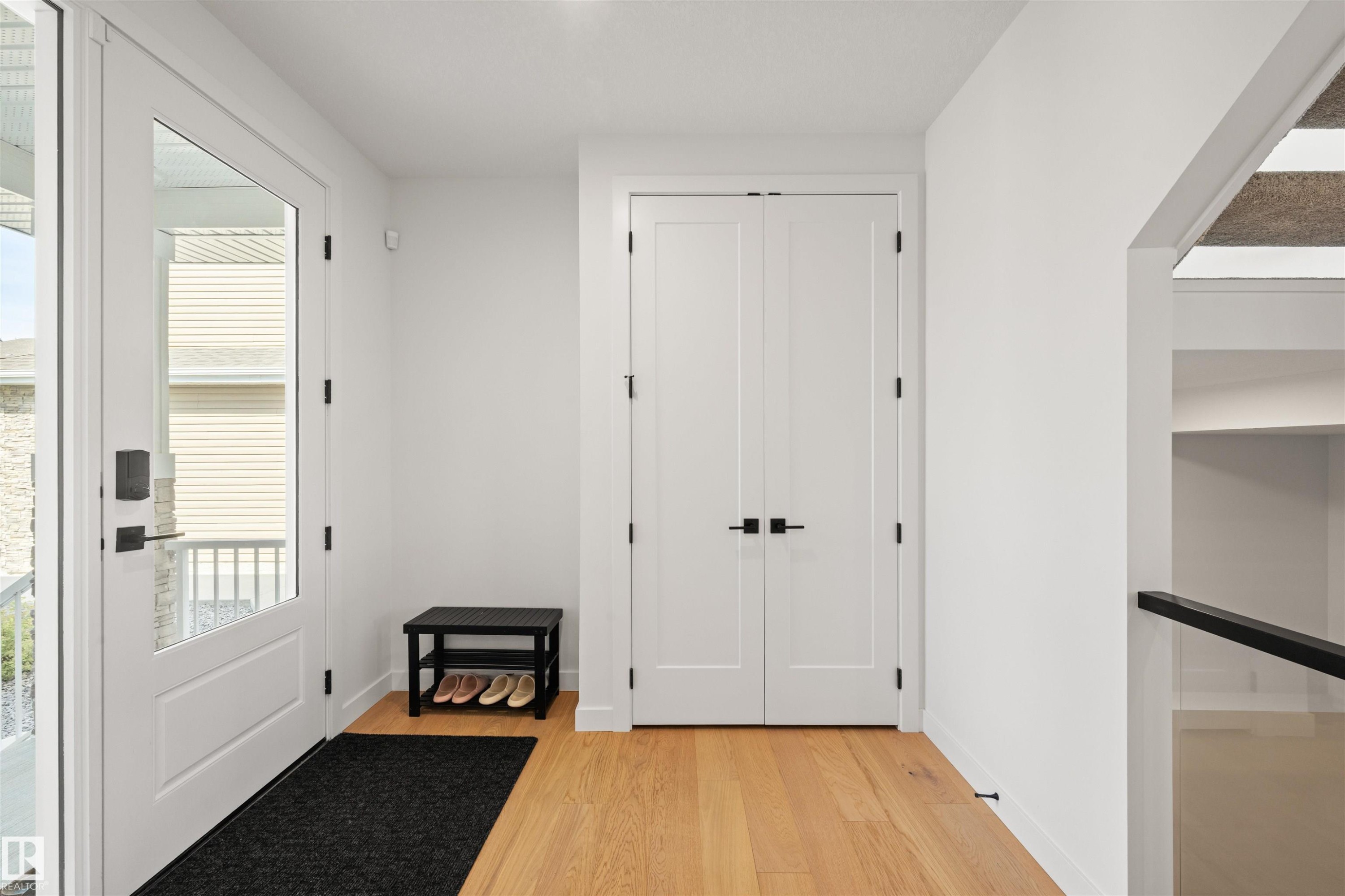 3415 Chickadee Drive Nw, Edmonton, AB - Indoor Photo Showing Other Room