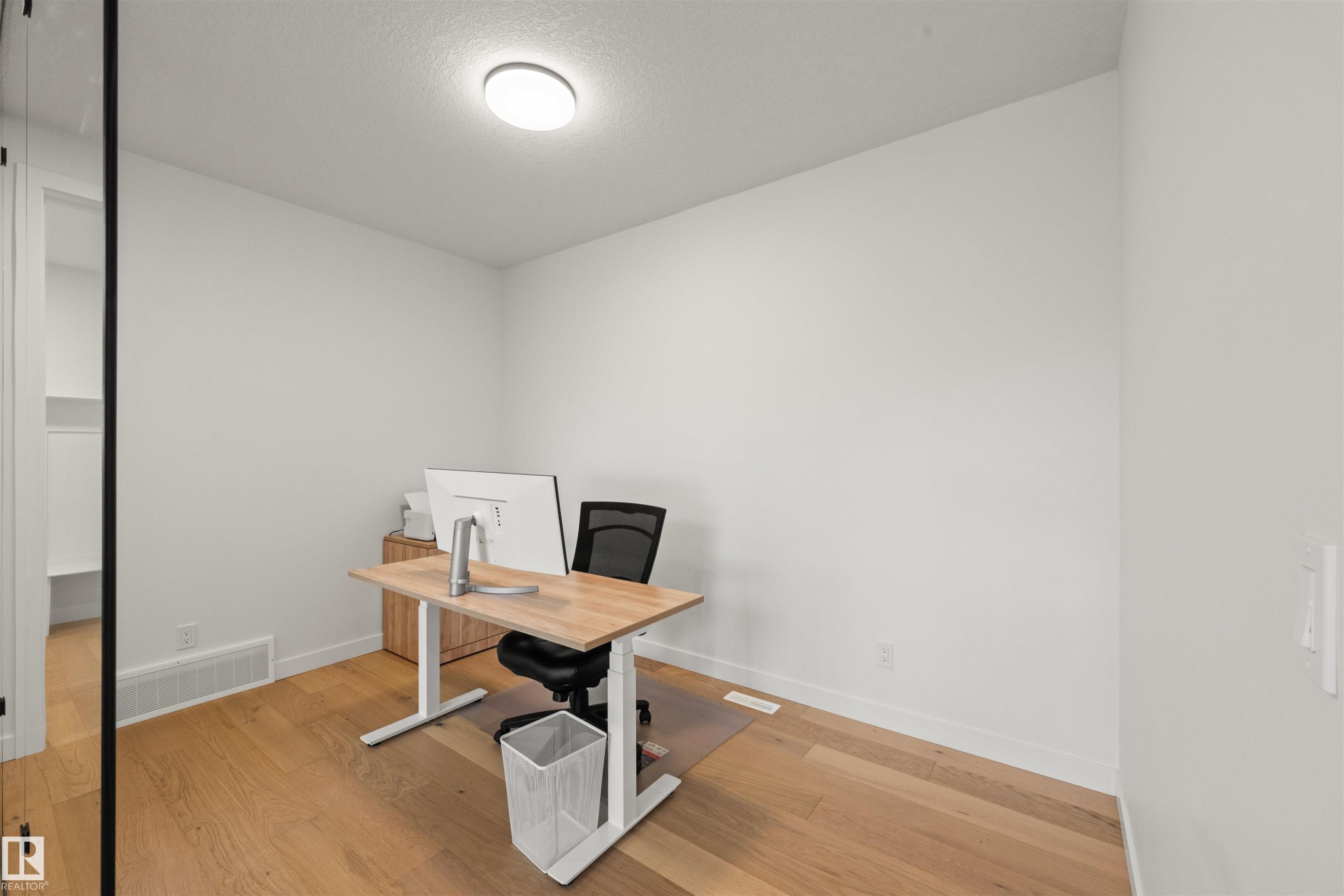 3415 Chickadee Drive Nw, Edmonton, AB - Indoor Photo Showing Office