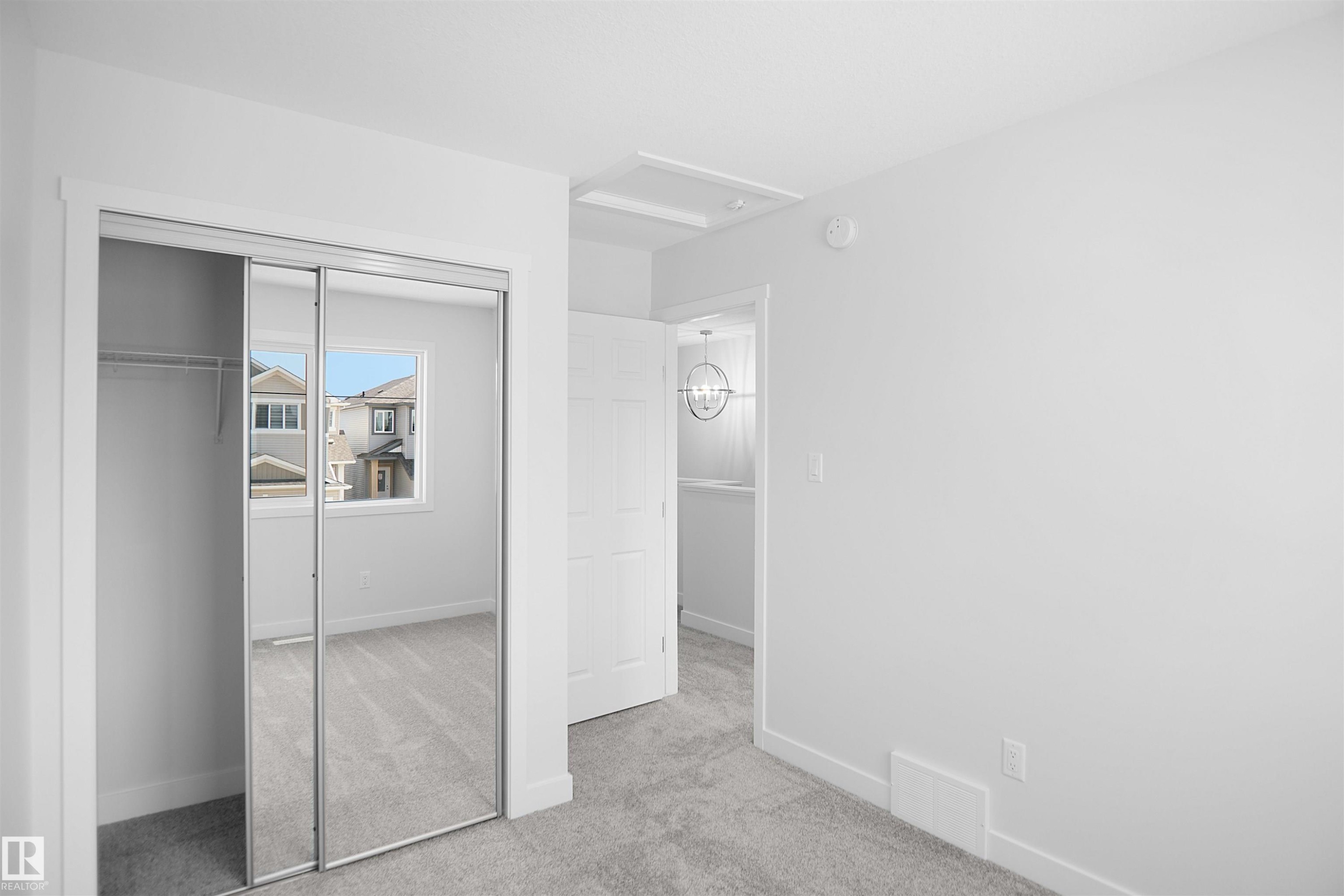 1967 210 Street Nw, Edmonton, AB - Indoor Photo Showing Other Room