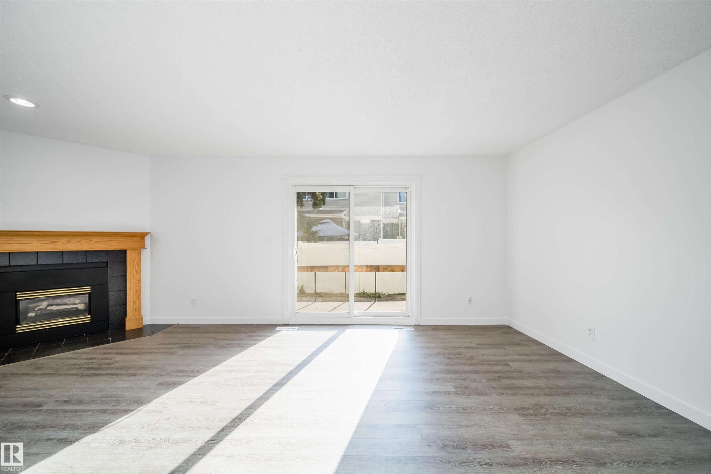 8217 182 Street Nw, Edmonton, AB